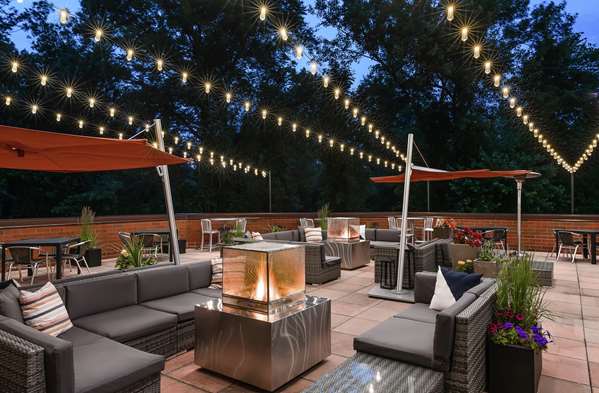 Exterior view - Hilton Hotel Short Hills