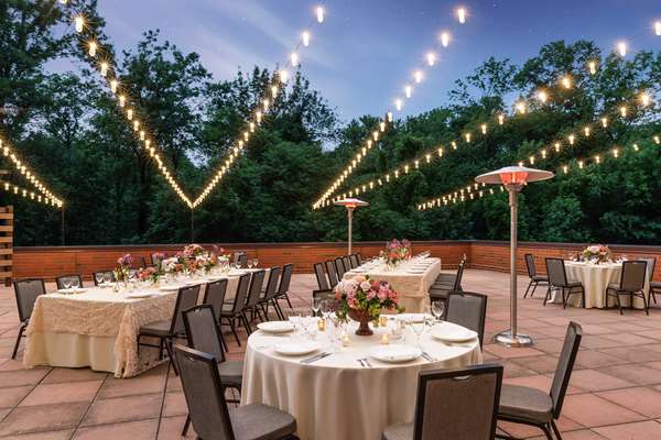 Exterior view - Hilton Hotel Short Hills