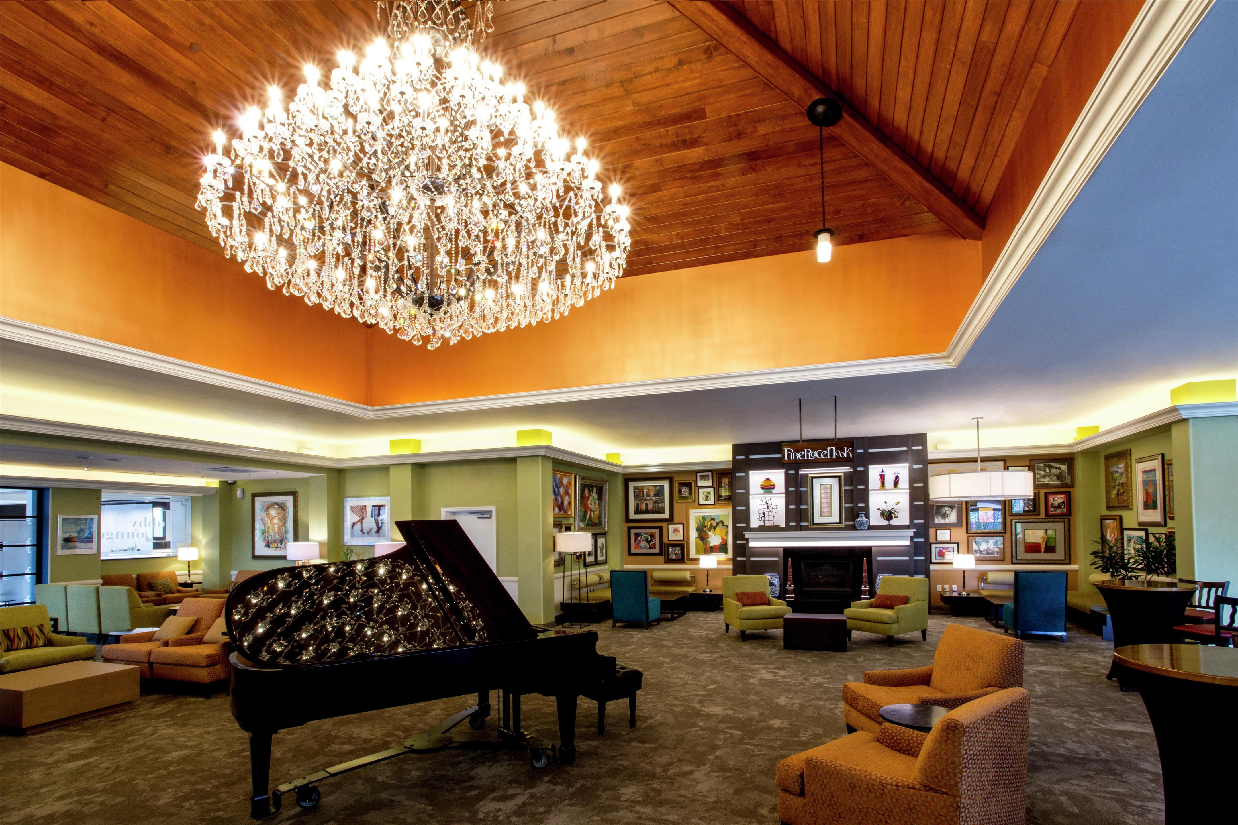 Lobby | Hilton Garden Inn New York / Staten Island