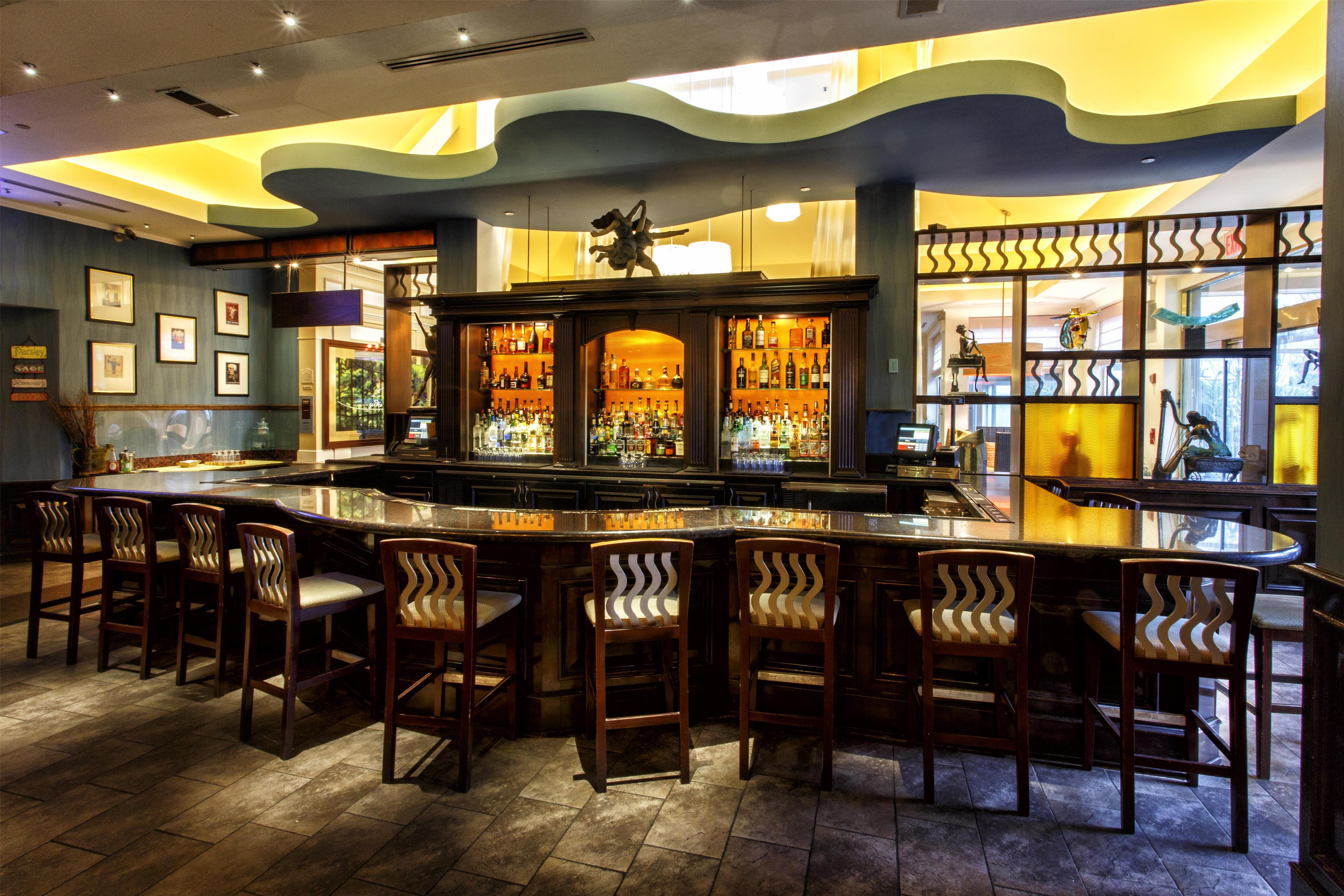 Restaurant | Hilton Garden Inn New York / Staten Island