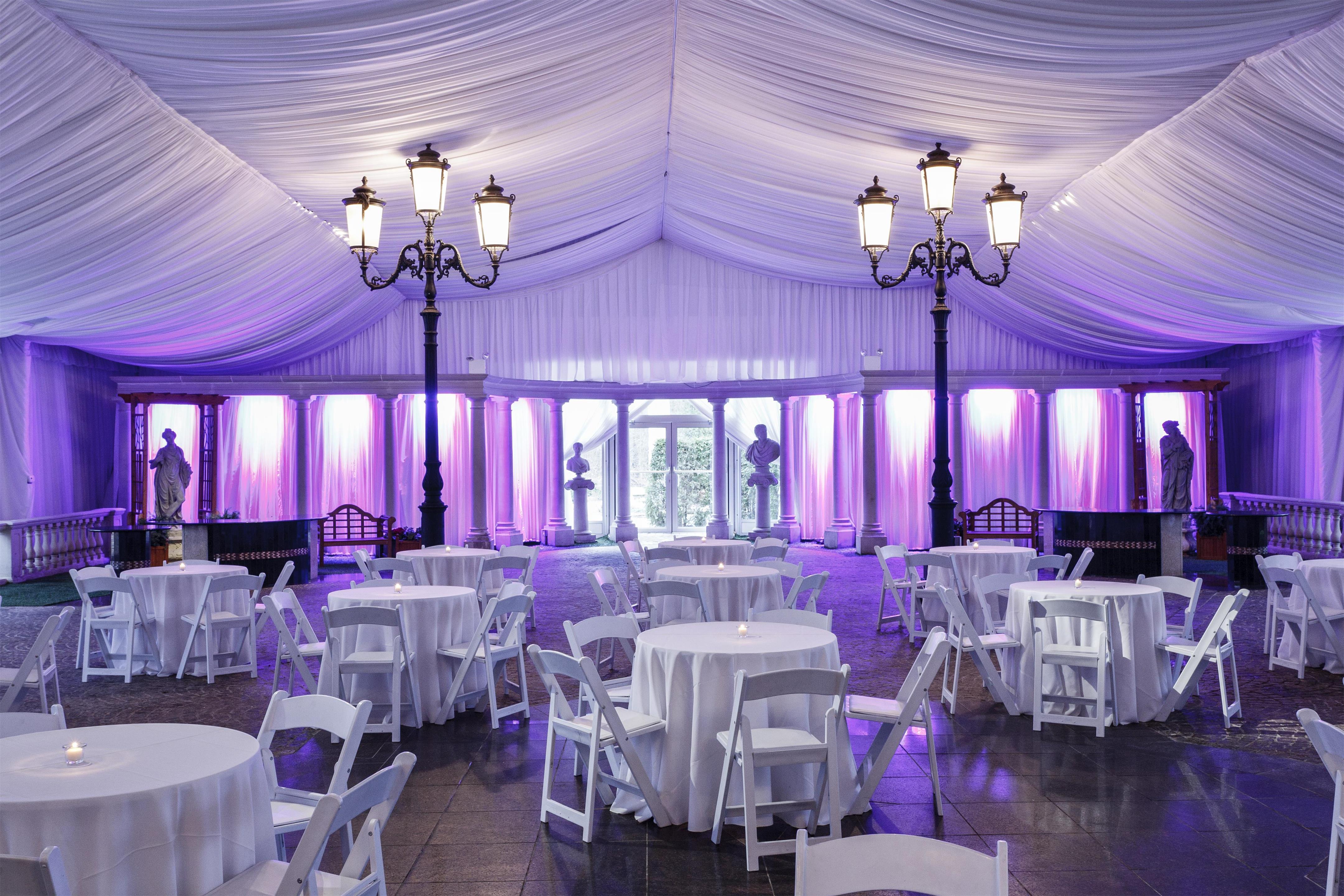 Restaurant | Hilton Garden Inn New York / Staten Island