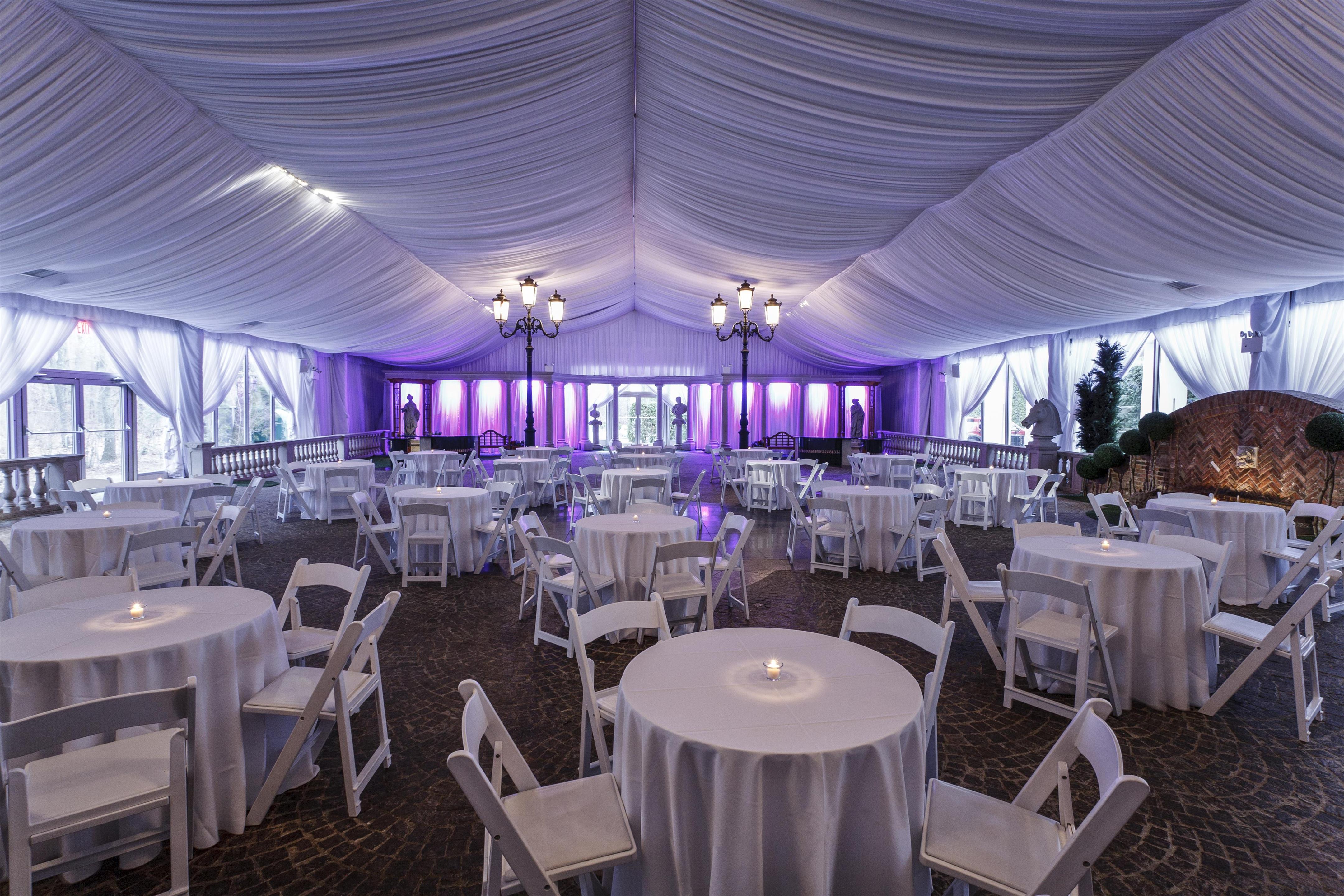 Restaurant | Hilton Garden Inn New York / Staten Island