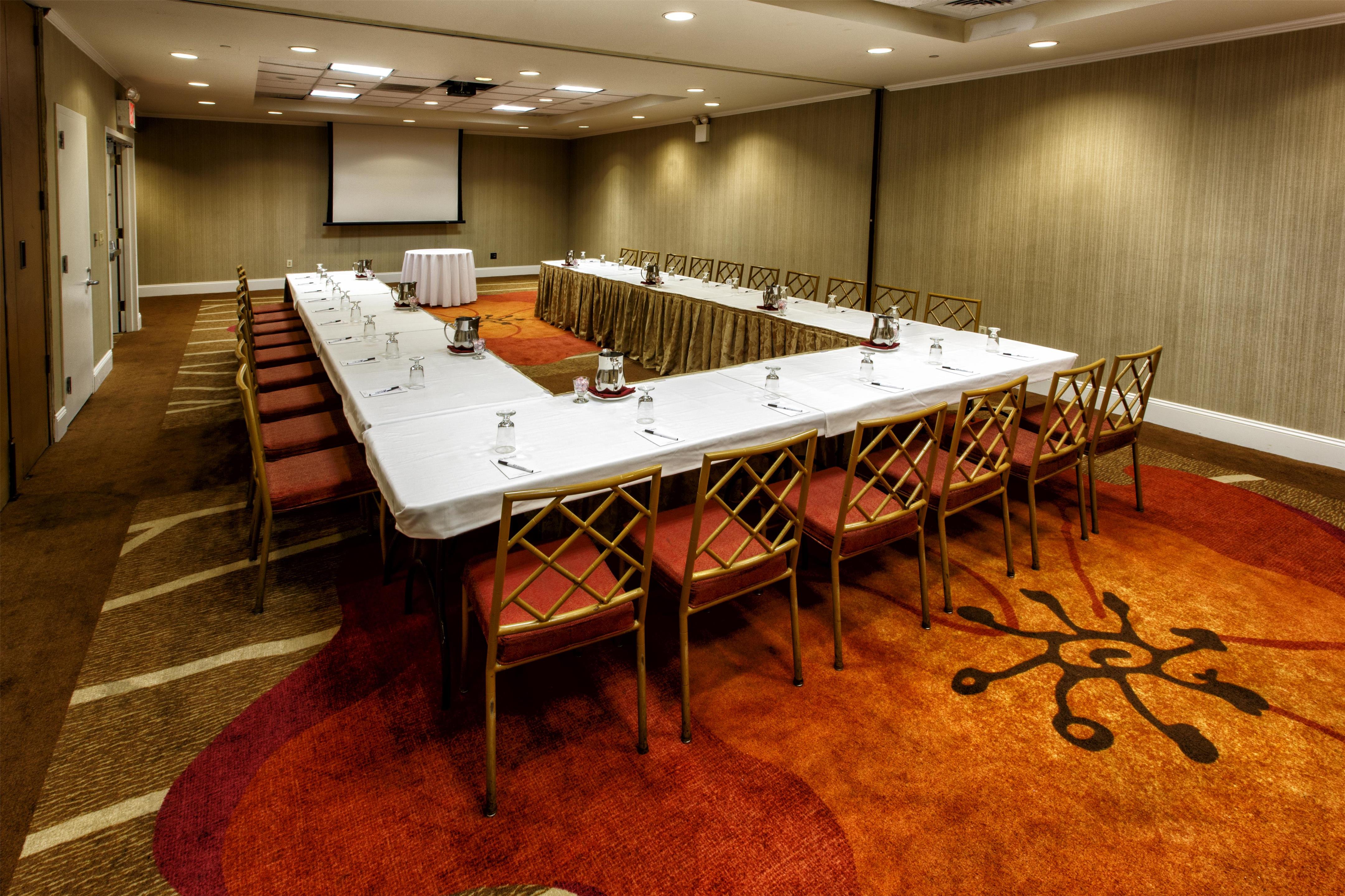 Meeting Room | Hilton Garden Inn New York / Staten Island