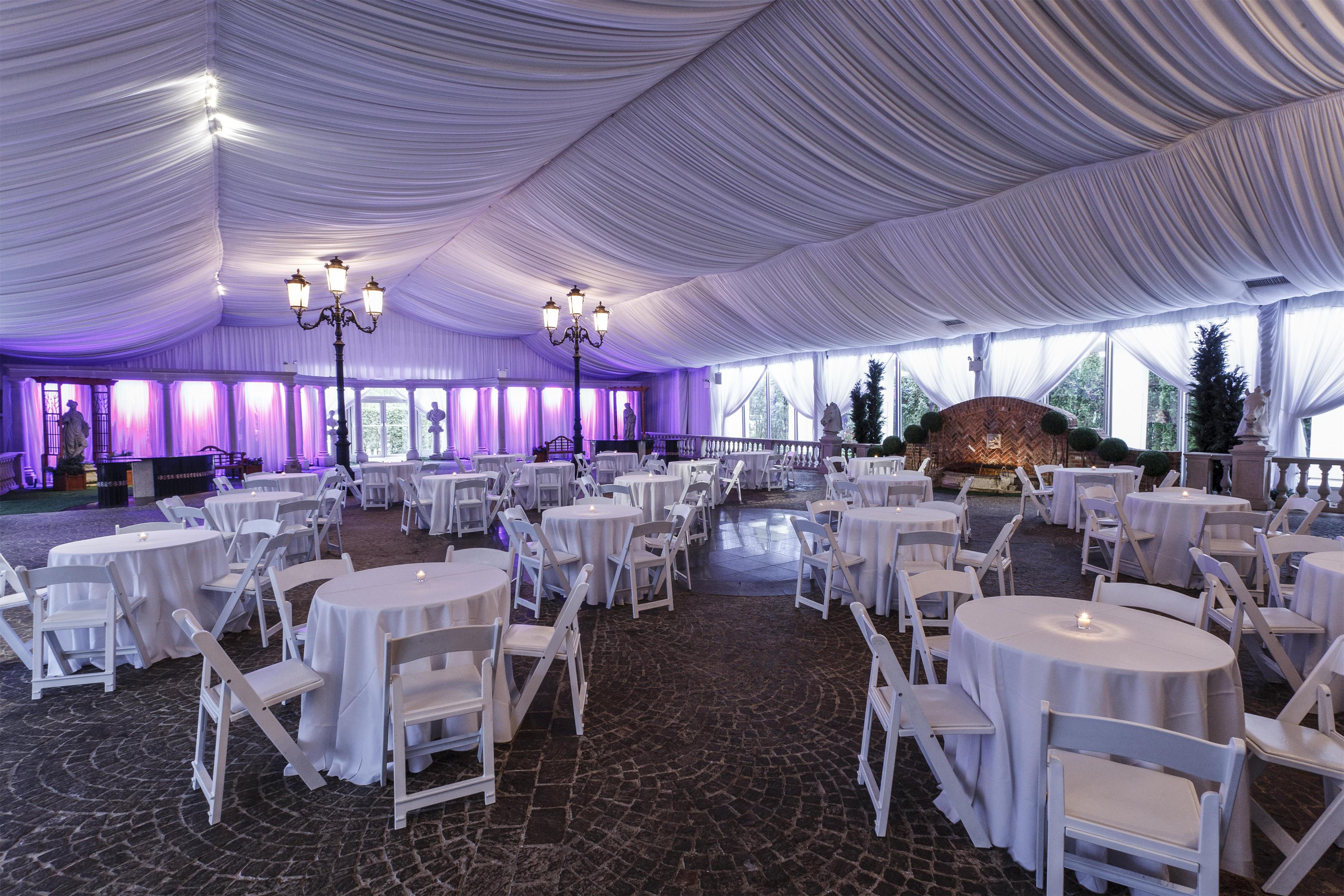 Restaurant | Hilton Garden Inn New York / Staten Island