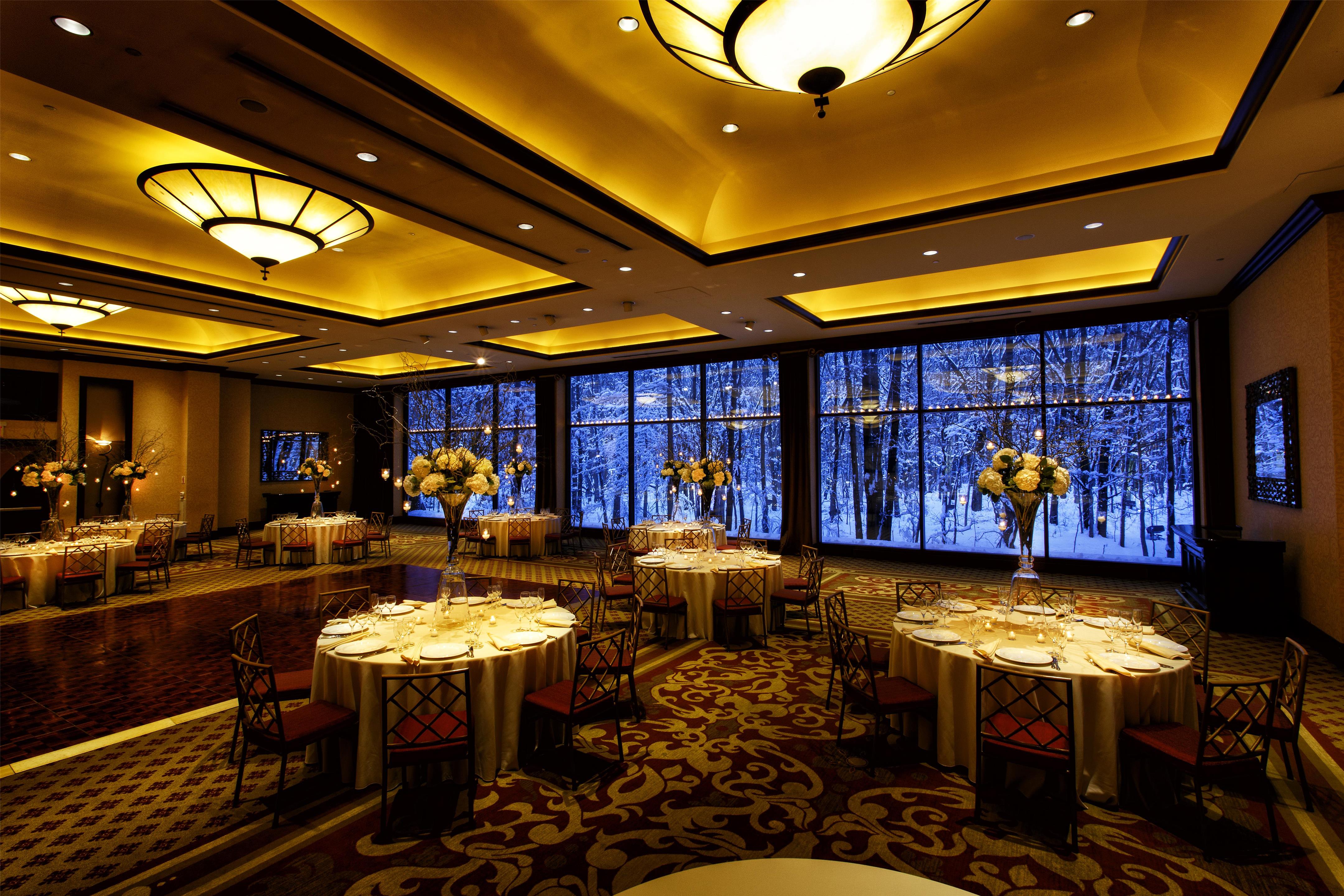 Restaurant | Hilton Garden Inn New York / Staten Island