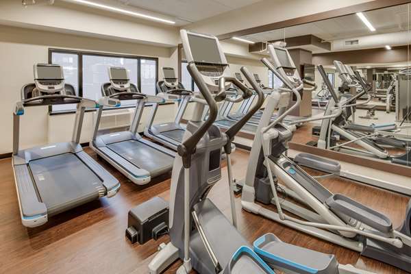 Fitness/ Exercise Room - DoubleTree by Hilton Hotel Jersey City