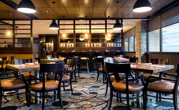 Restaurant - DoubleTree by Hilton Hotel Jersey City