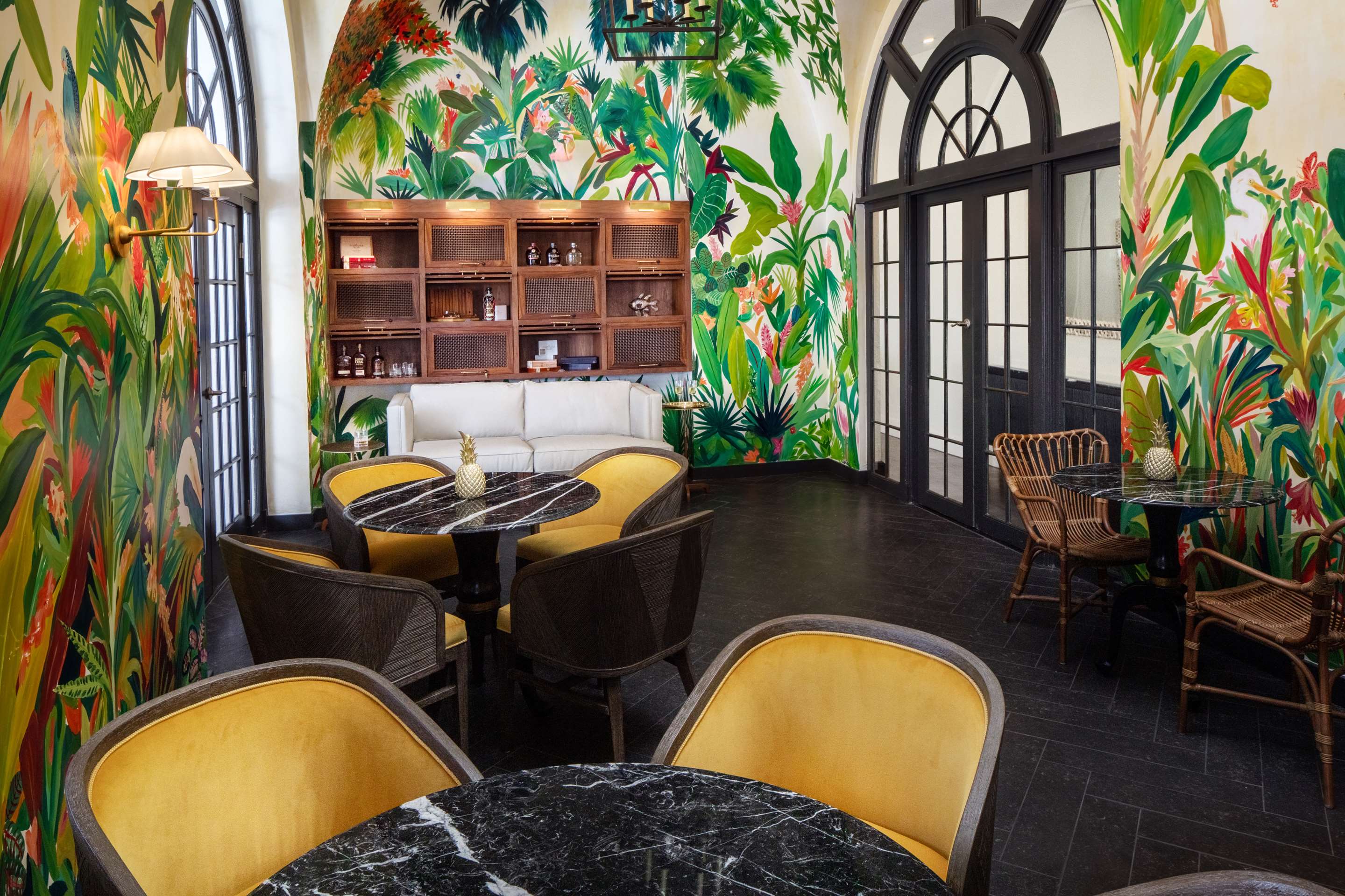 BarLounge | Casa Marina Key West, Curio Collection by Hilton