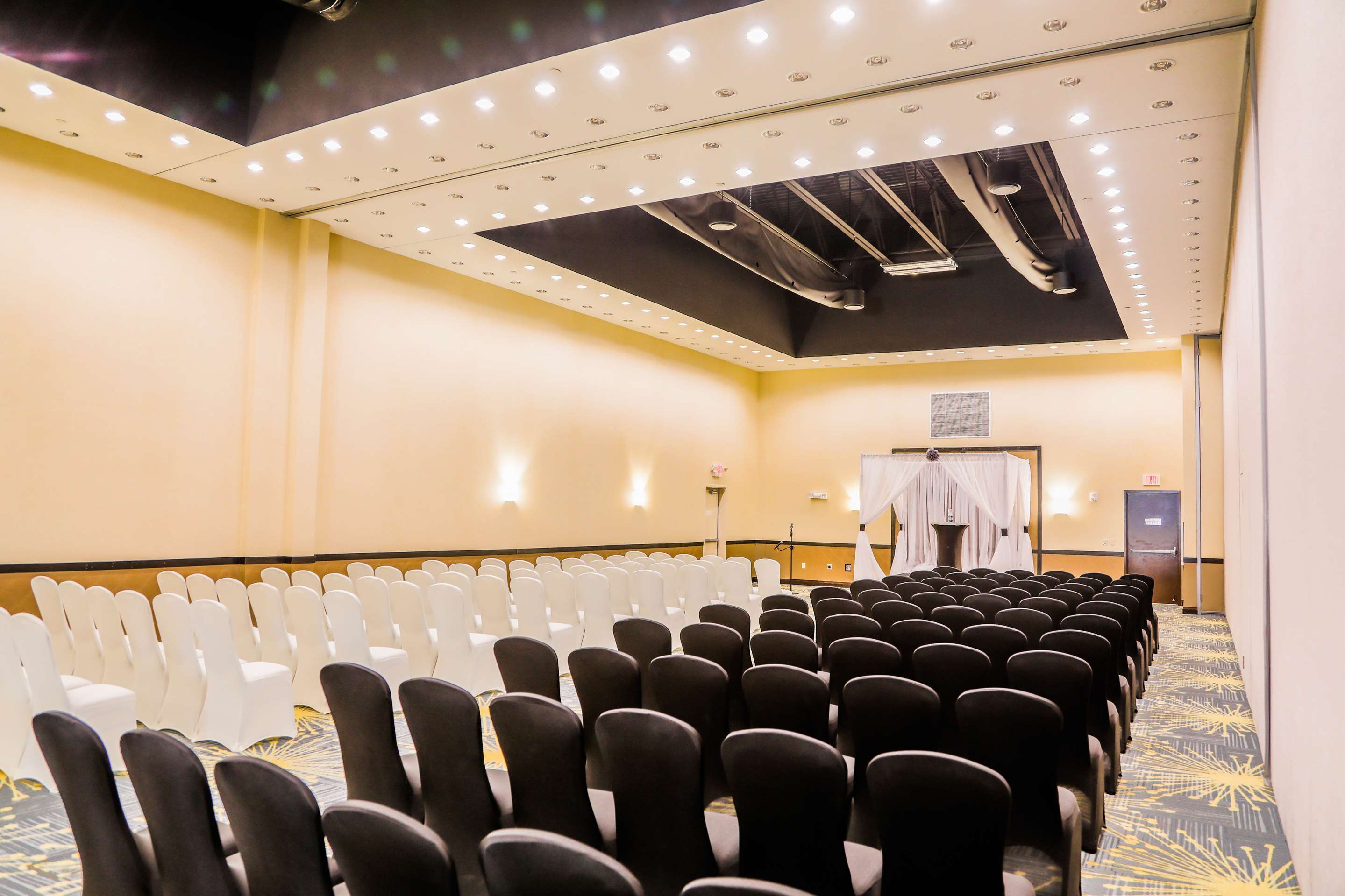 Meeting Room | Hilton Garden Inn Fargo