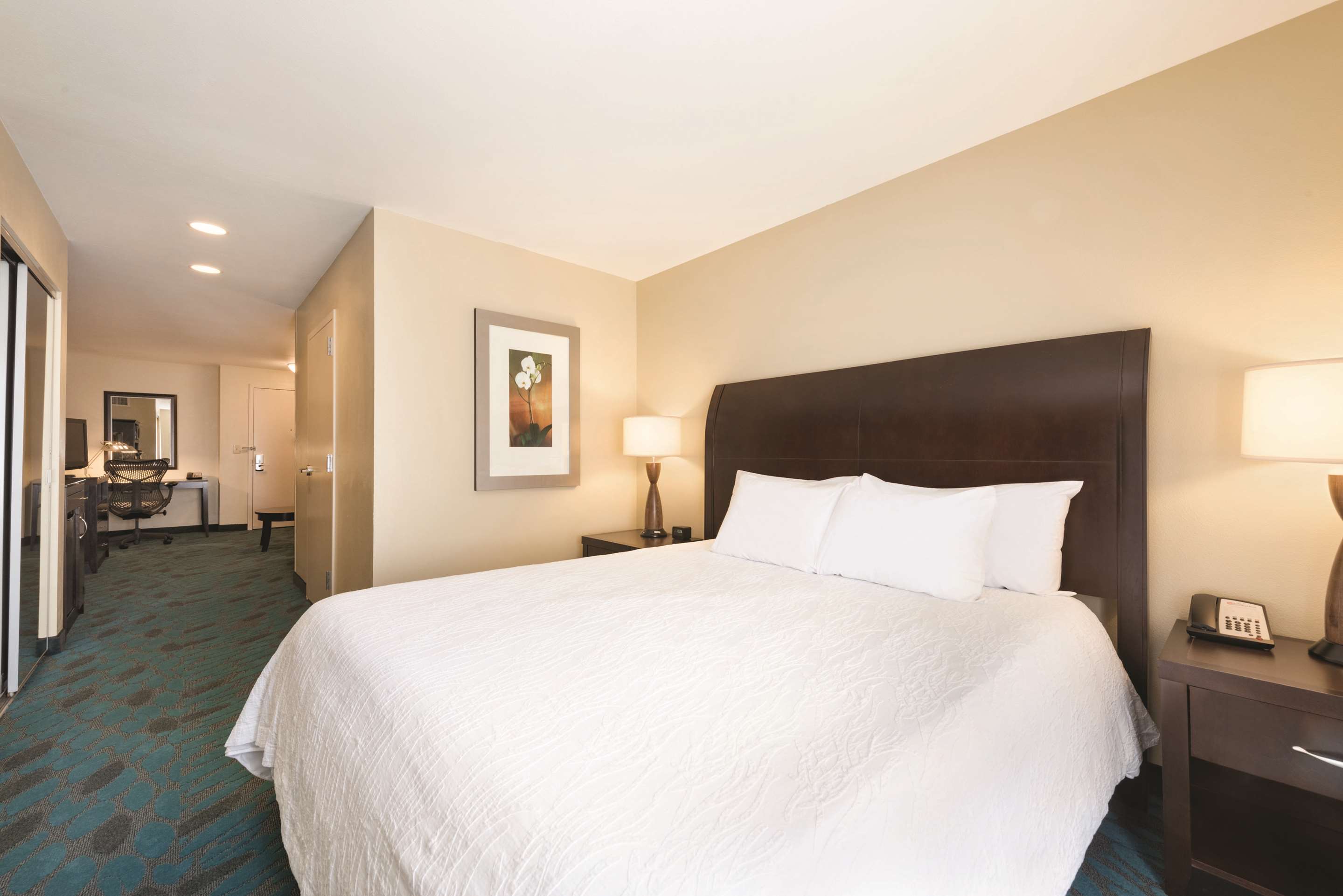 Guest room