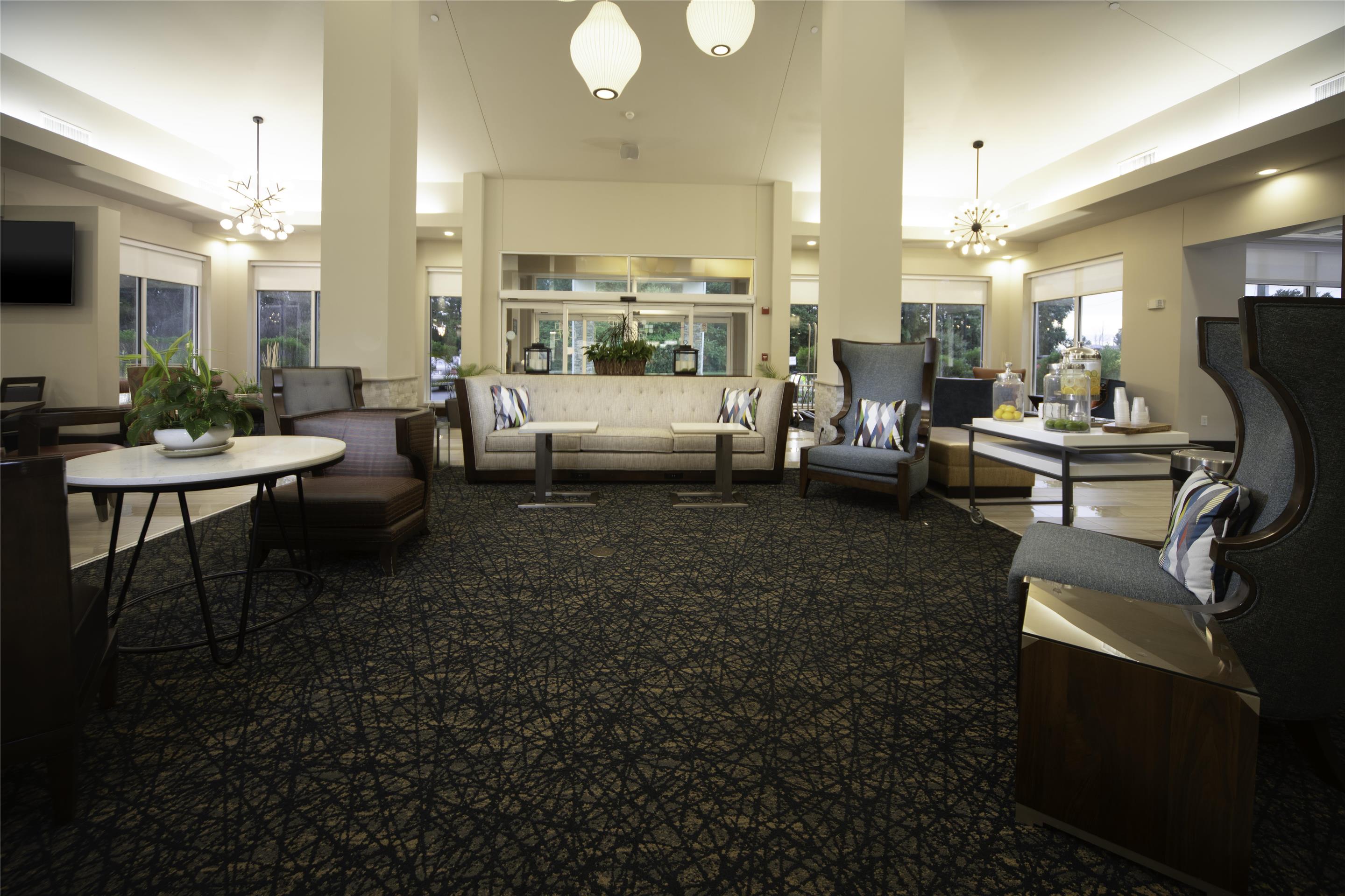 Lobby | Hilton Garden Inn Fayetteville Fort Liberty