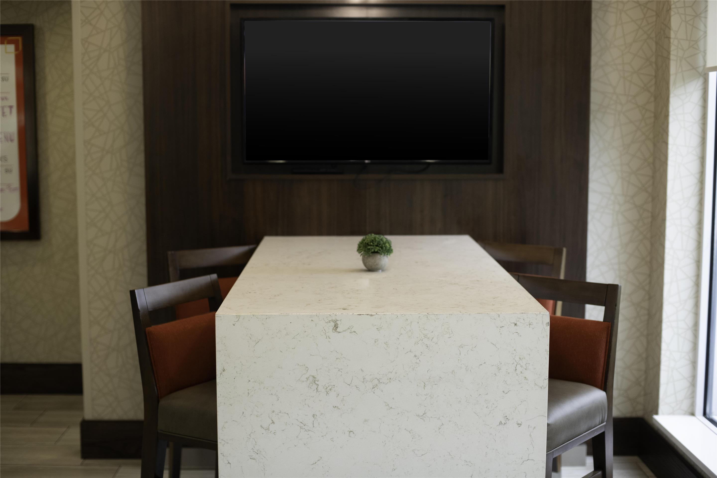 Lobby | Hilton Garden Inn Fayetteville Fort Liberty