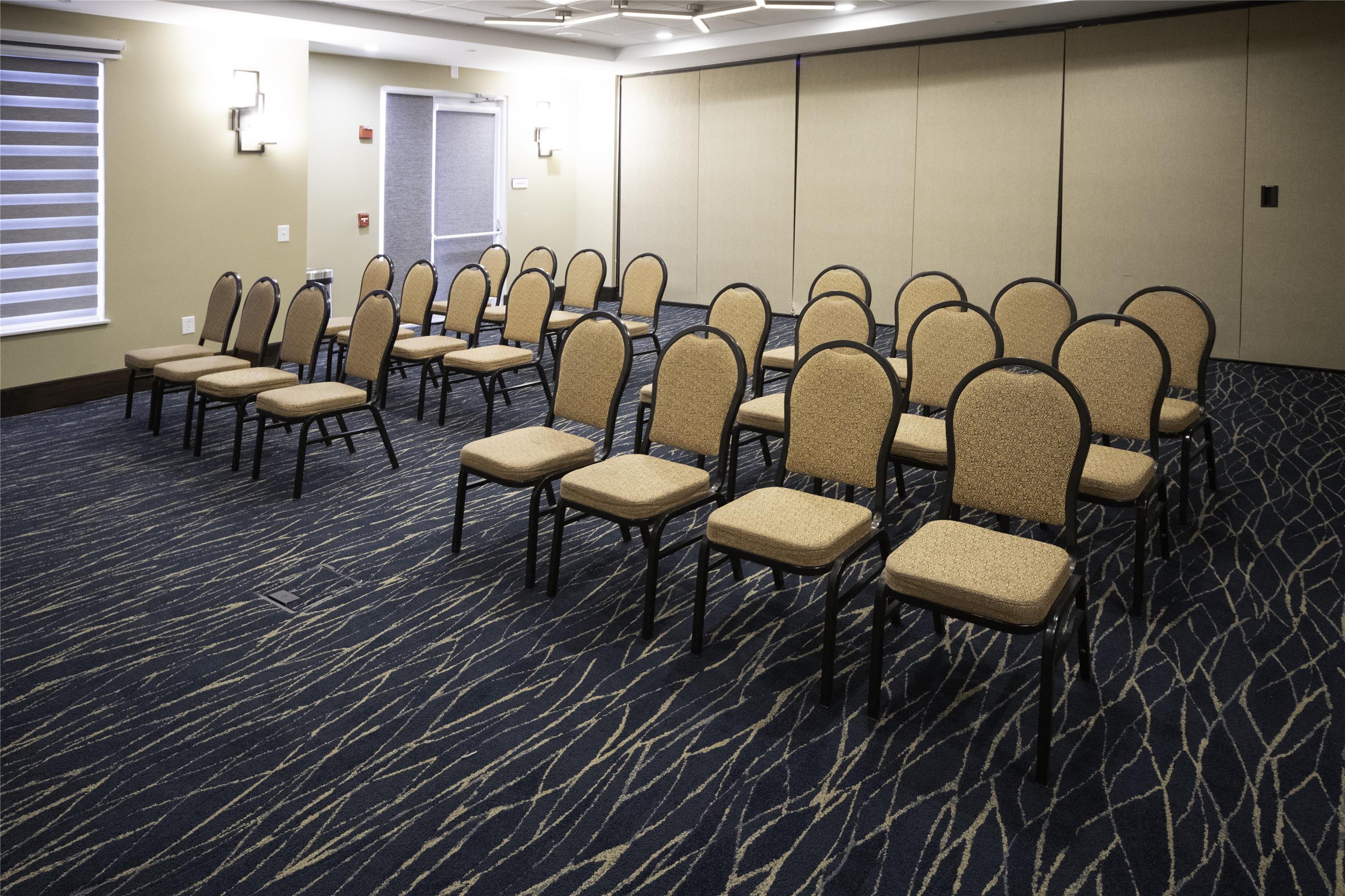 Meeting Room | Hilton Garden Inn Fayetteville Fort Liberty