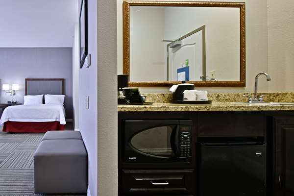  - Hampton Inn & Suites Fredericksburg