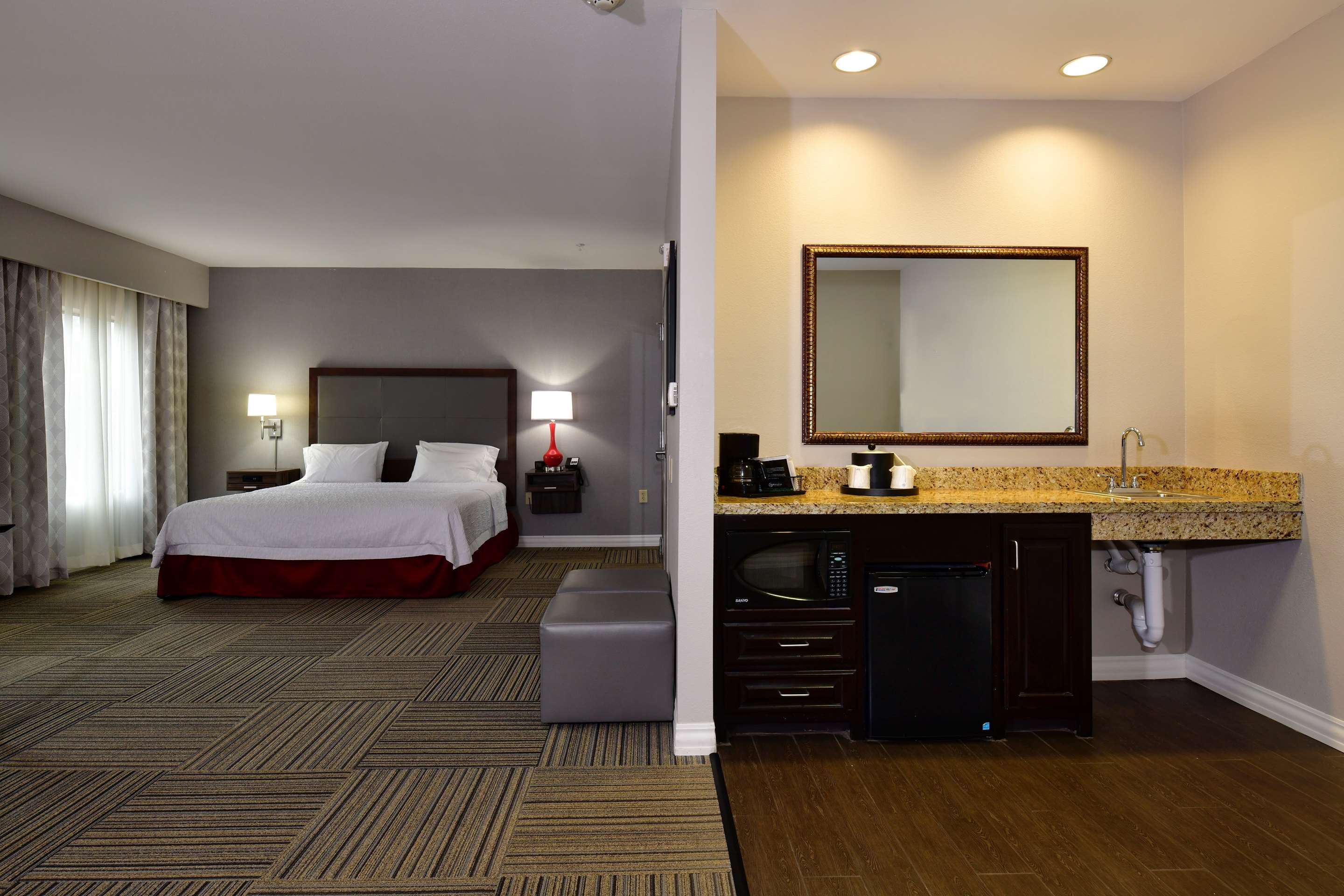 Guest room