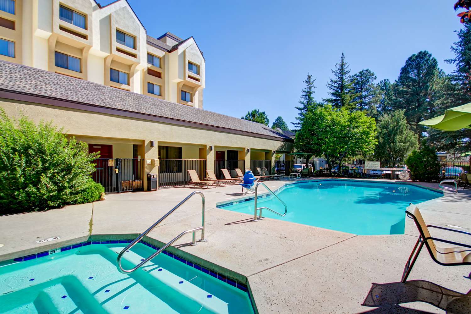 DoubleTree by Hilton Hotel Flagstaff, AZ See Discounts