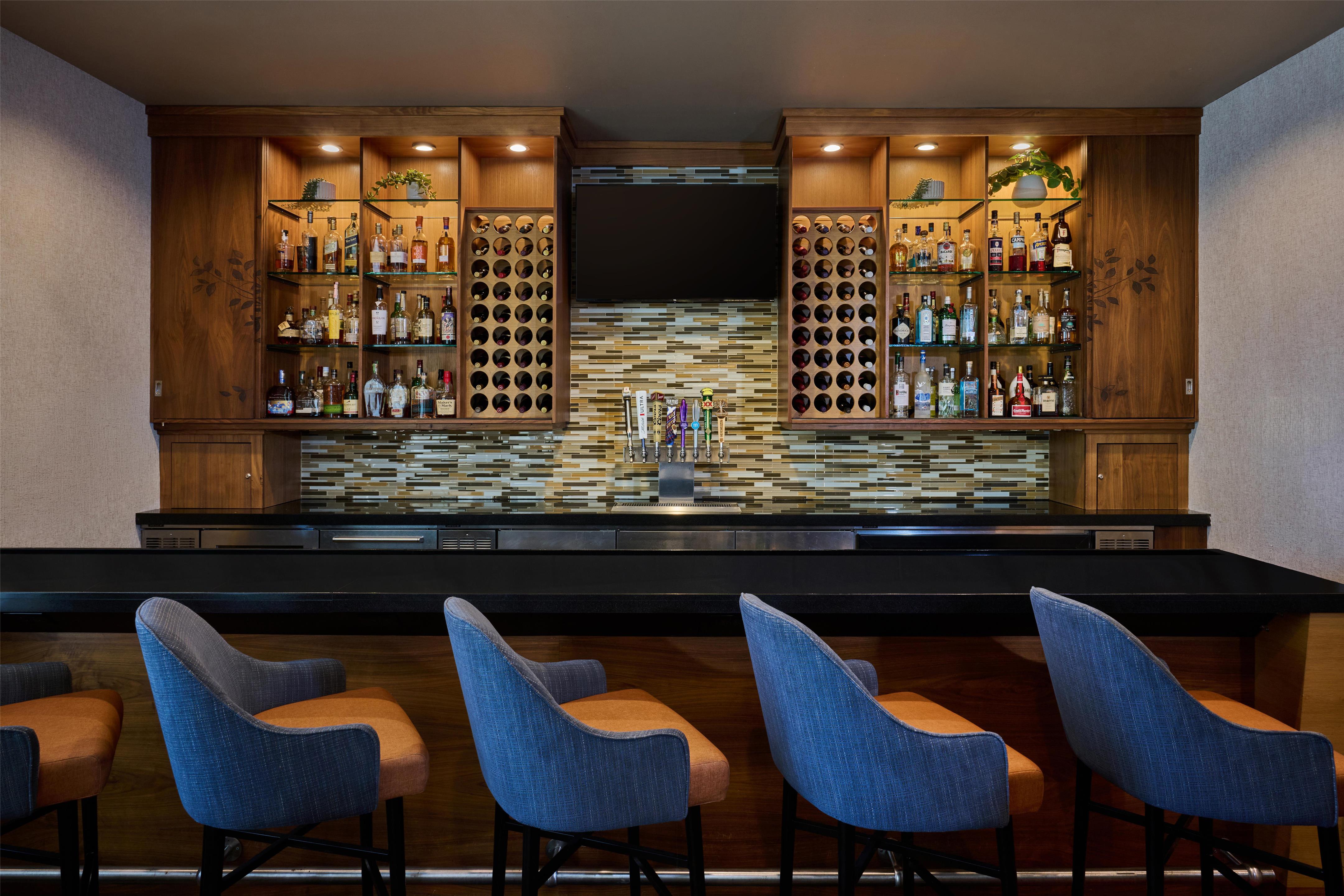 BarLounge | DoubleTree by Hilton Hotel Flagstaff