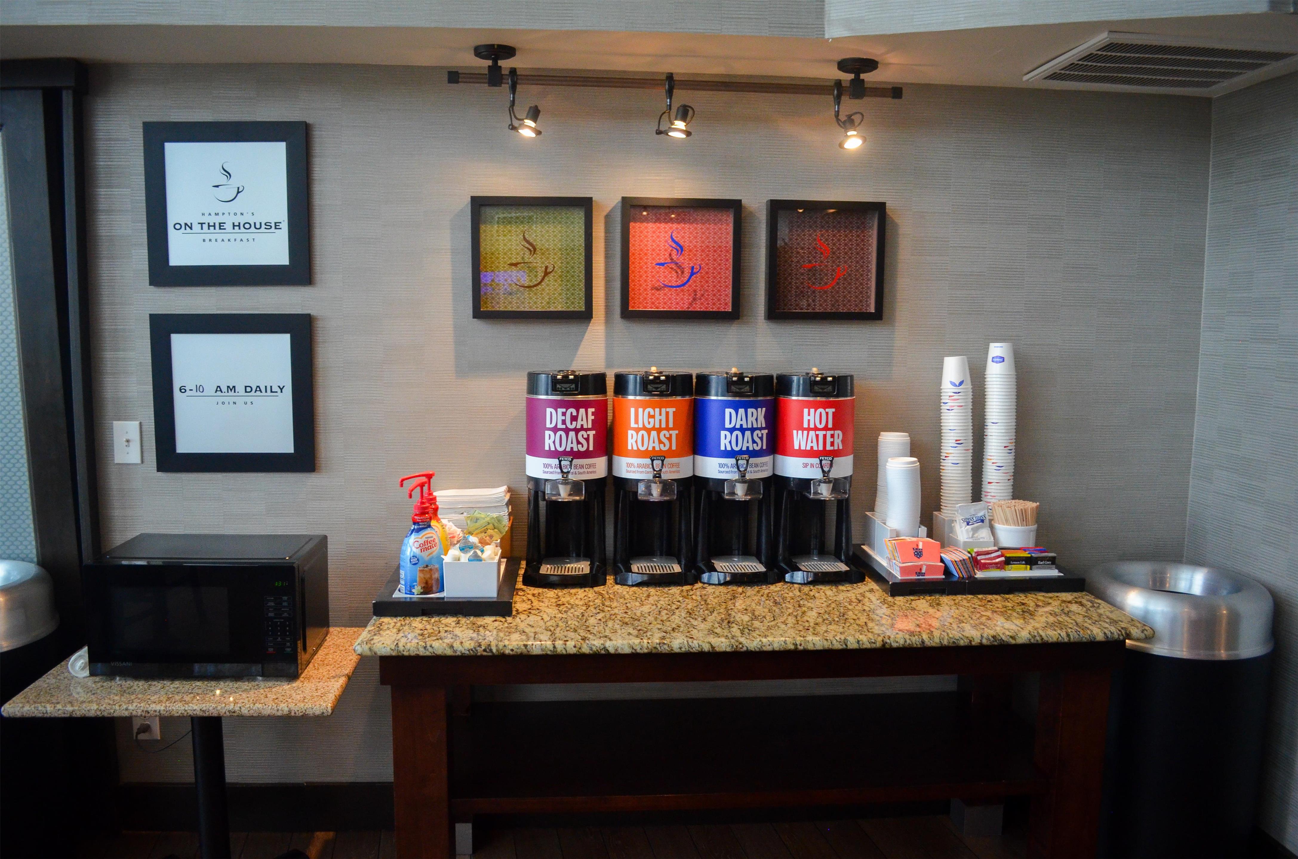 Restaurant | Hampton Inn & Suites Flagstaff