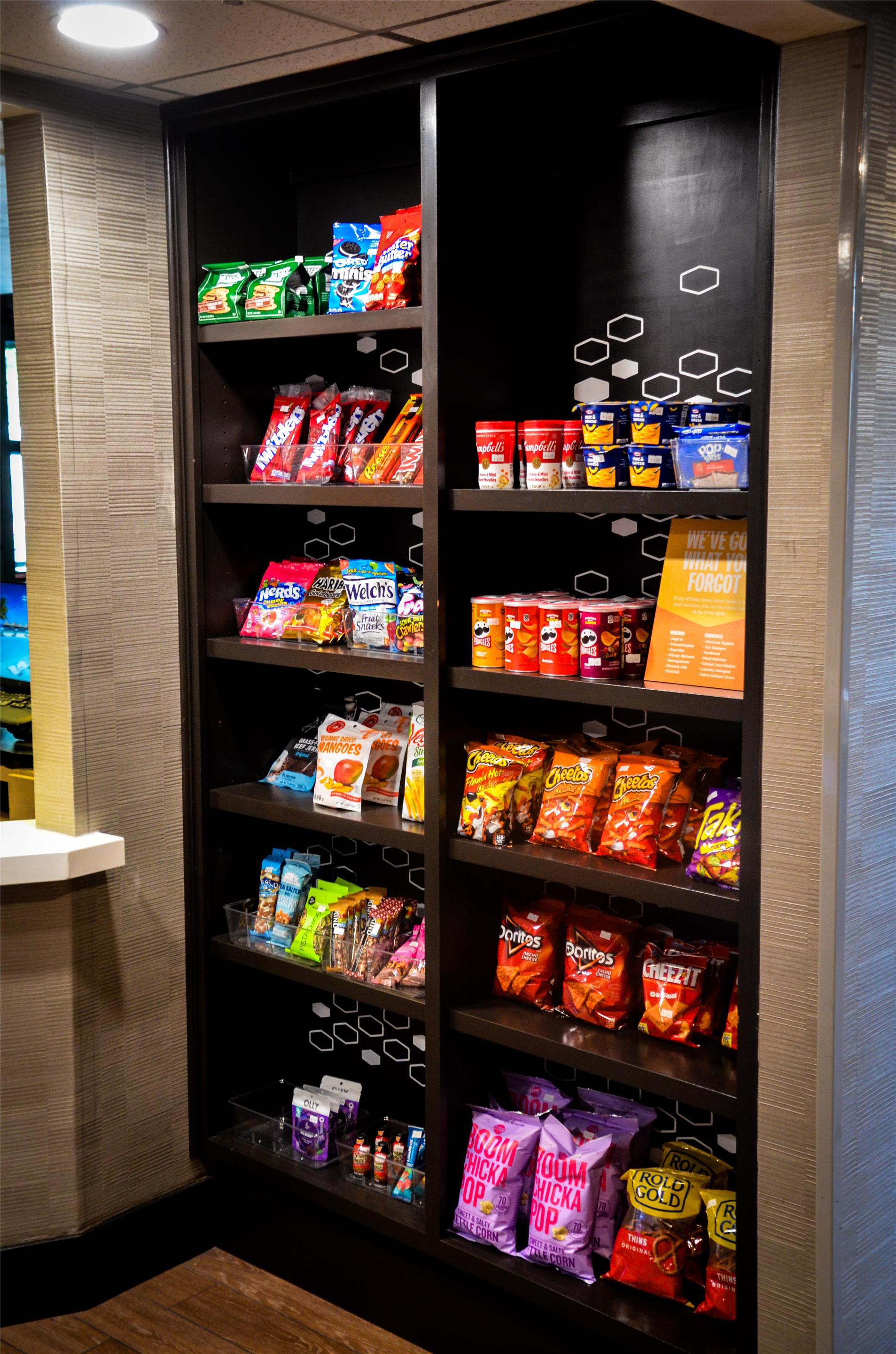 Restaurant | Hampton Inn & Suites Flagstaff
