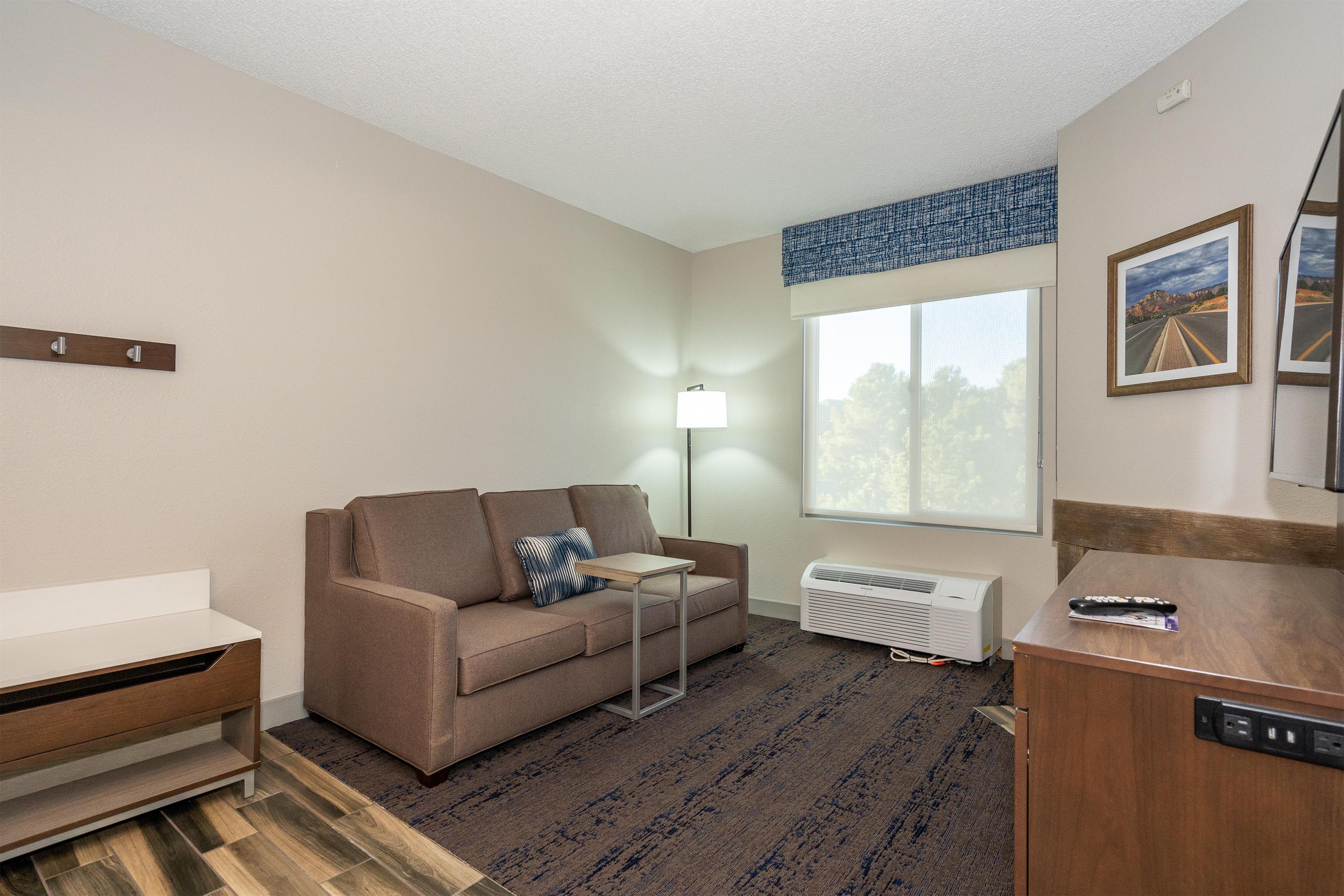 Guest room