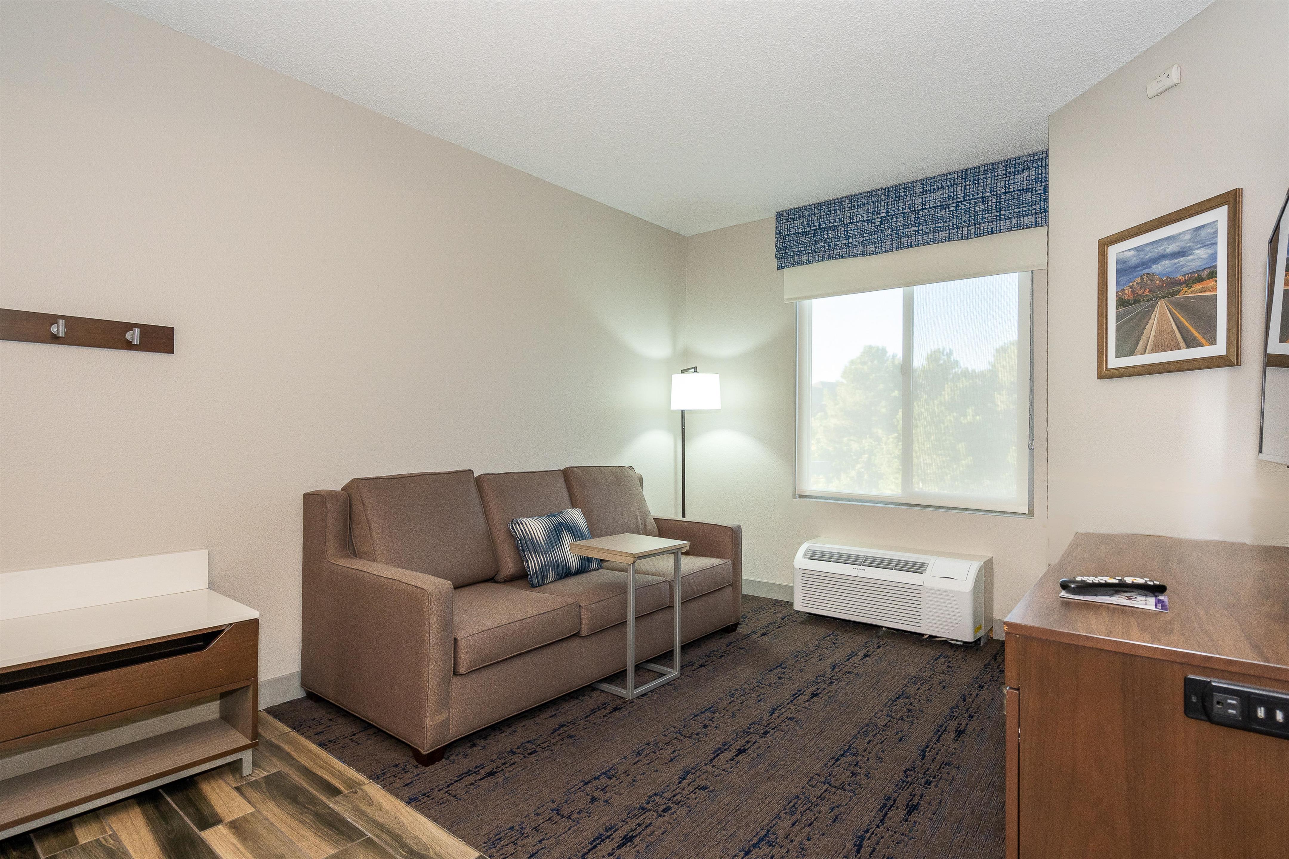 Guest room