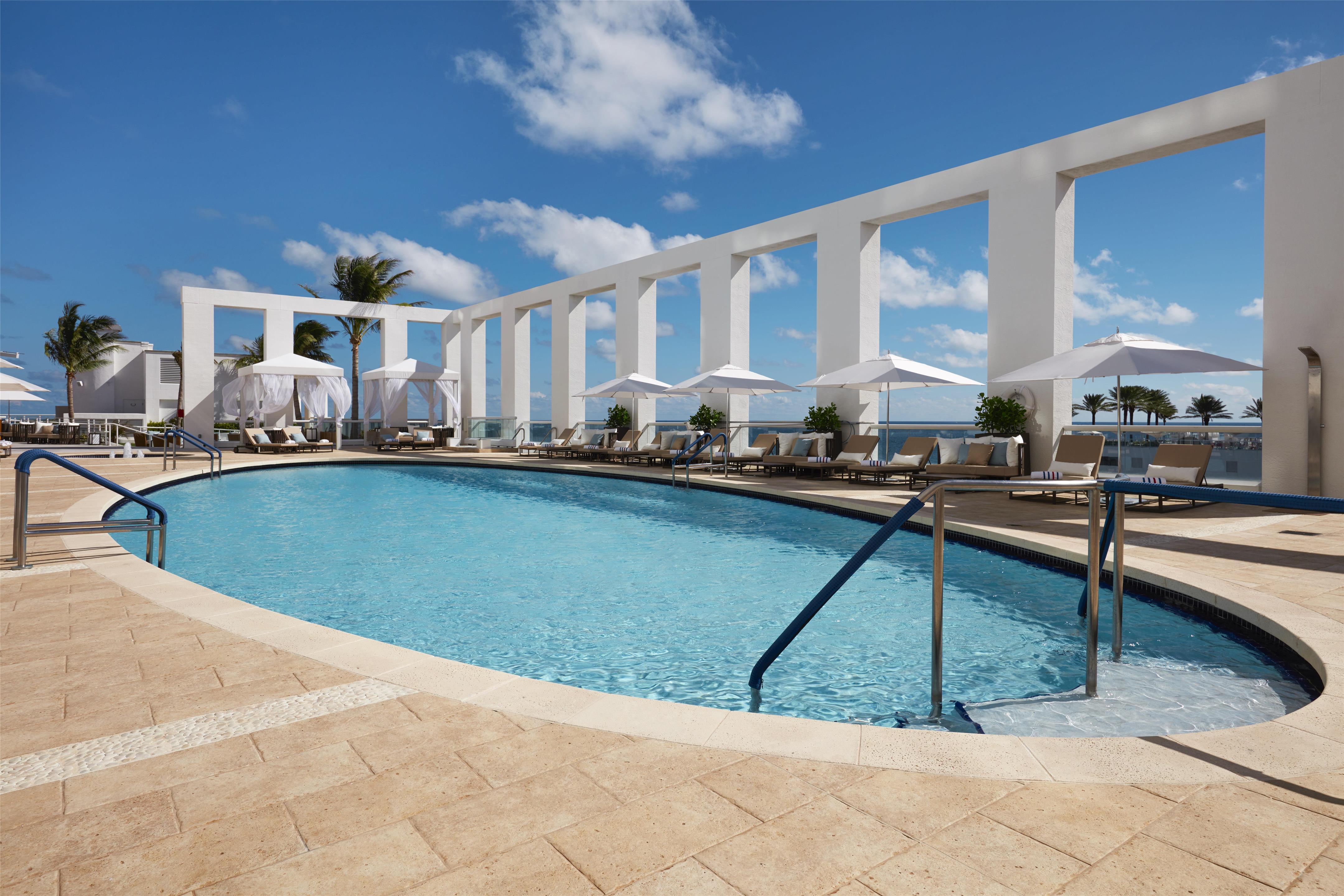 Pool | Conrad Fort Lauderdale Beach