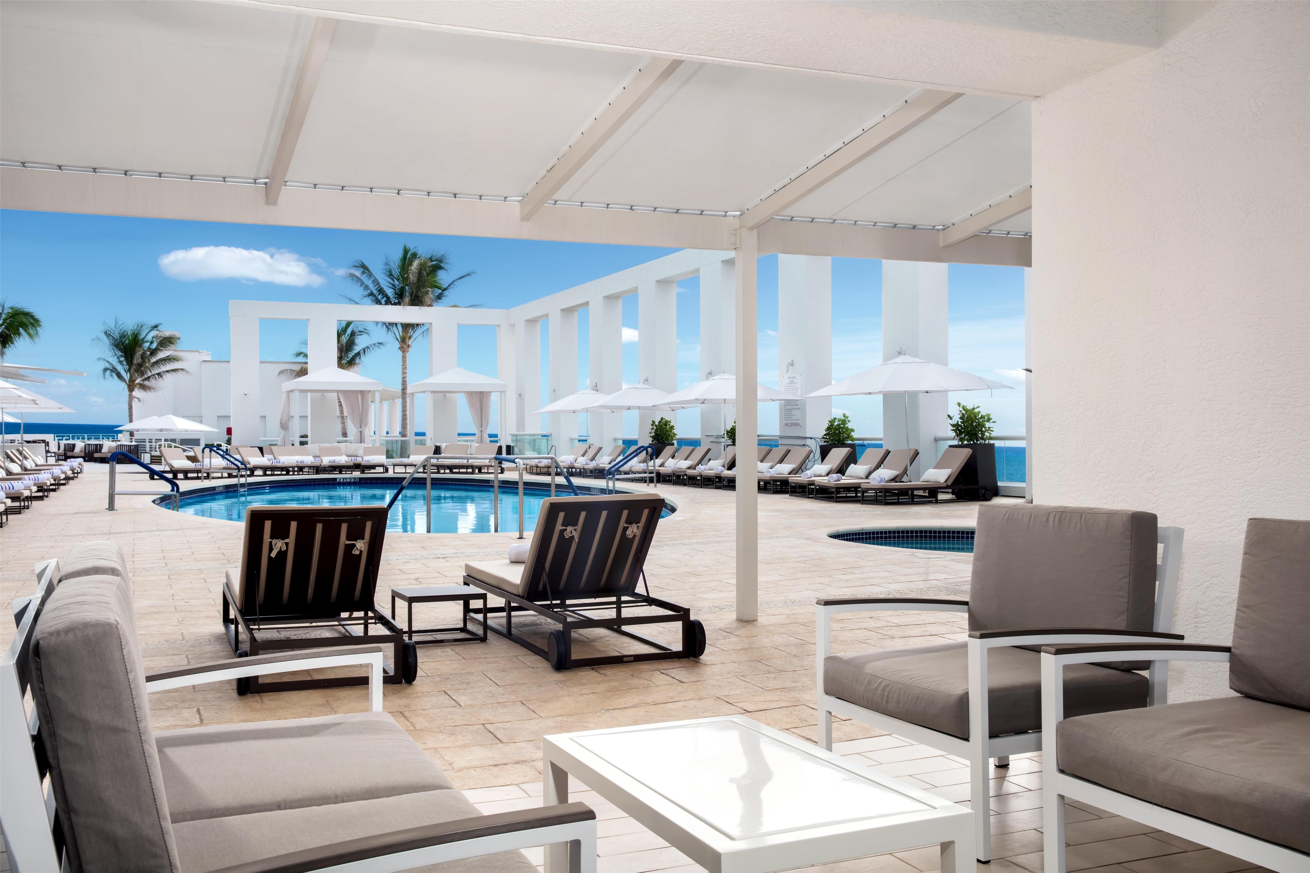 Pool | Conrad Fort Lauderdale Beach