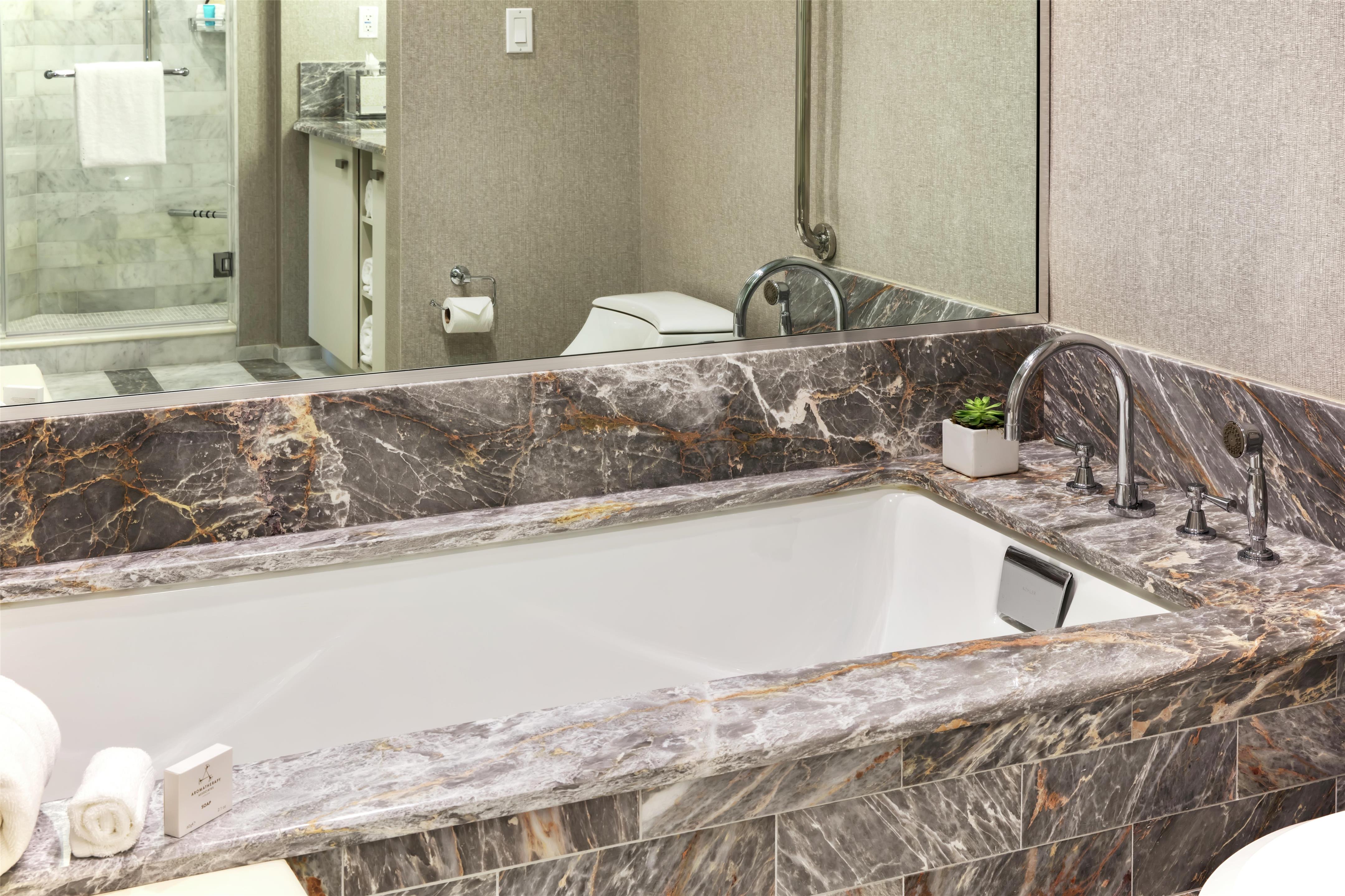 Guest room bath