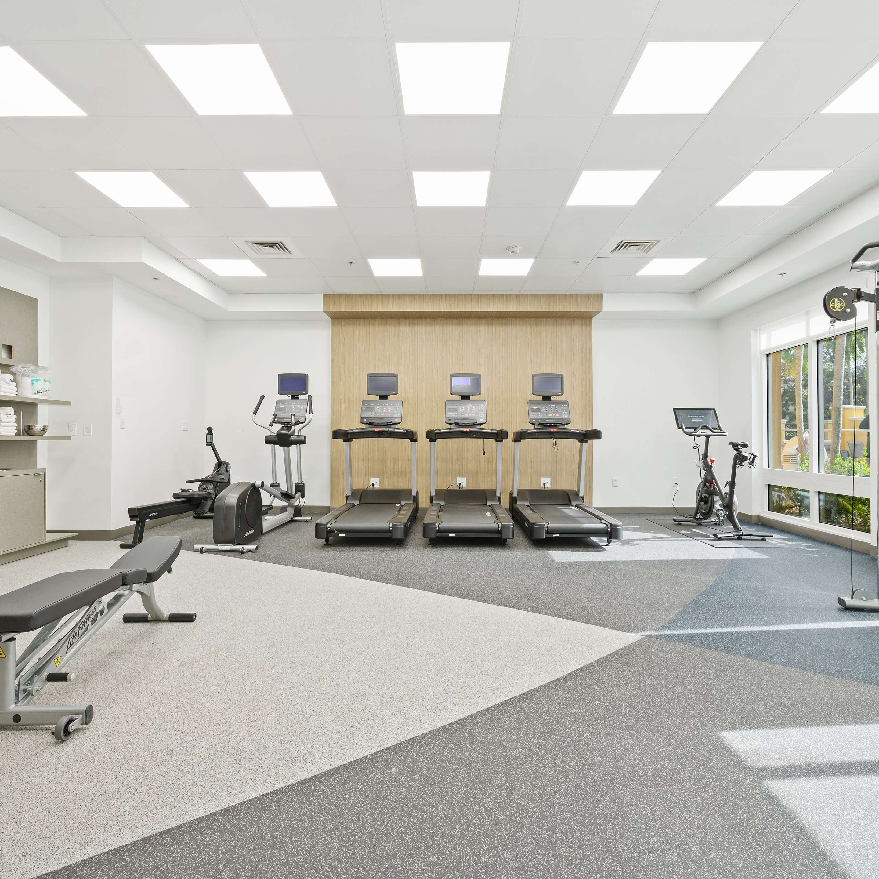 Health club fitness center gym | Hilton Garden Inn Fort Lauderdale Airport-Cruise Port