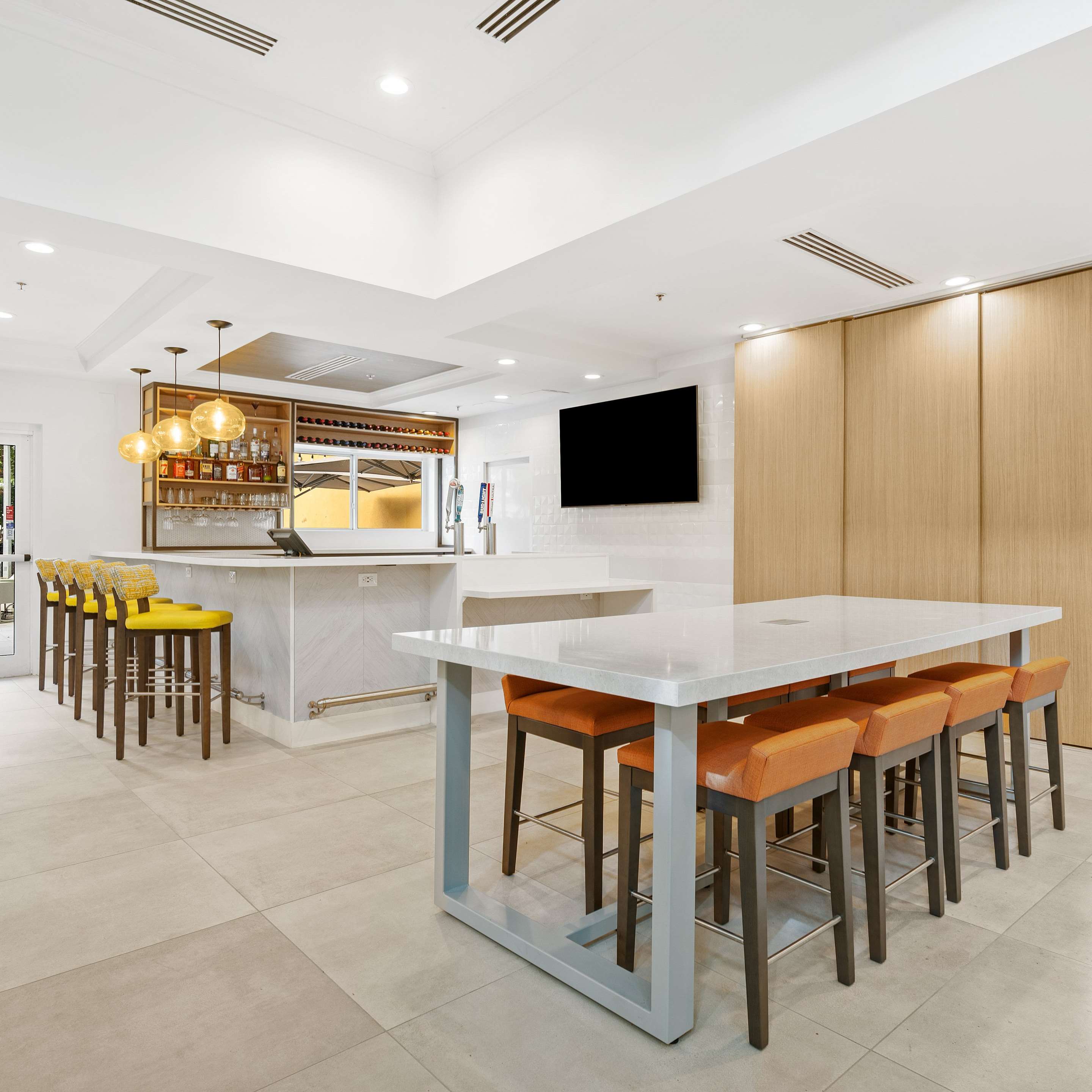 BarLounge | Hilton Garden Inn Fort Lauderdale Airport-Cruise Port