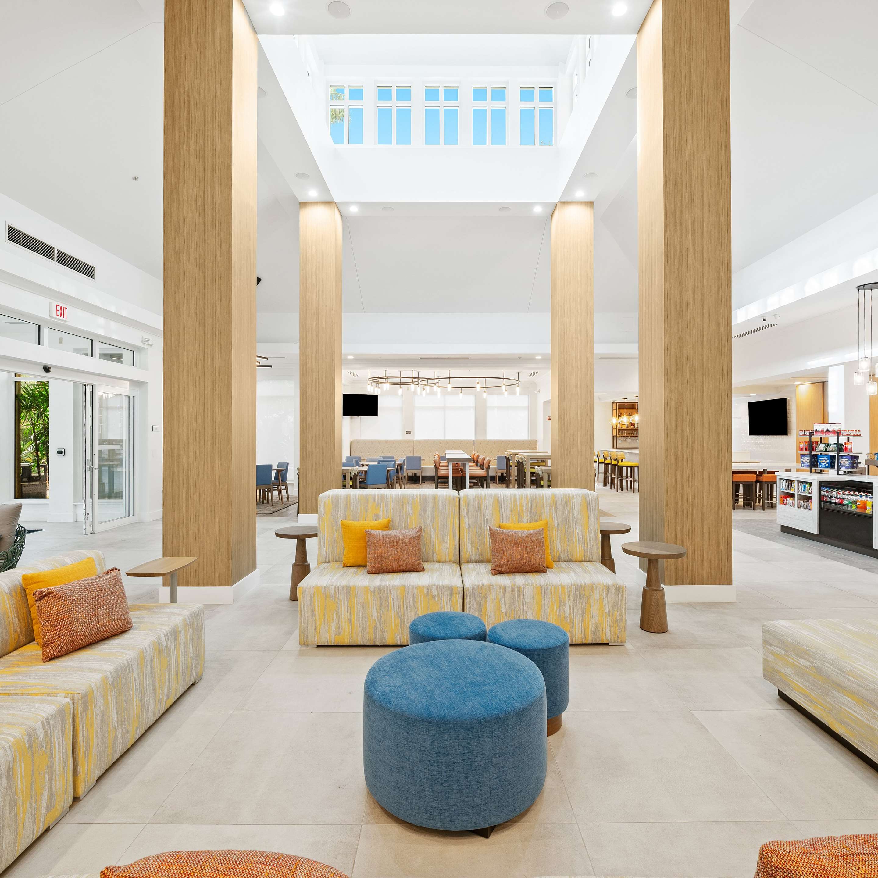 Reception | Hilton Garden Inn Fort Lauderdale Airport-Cruise Port