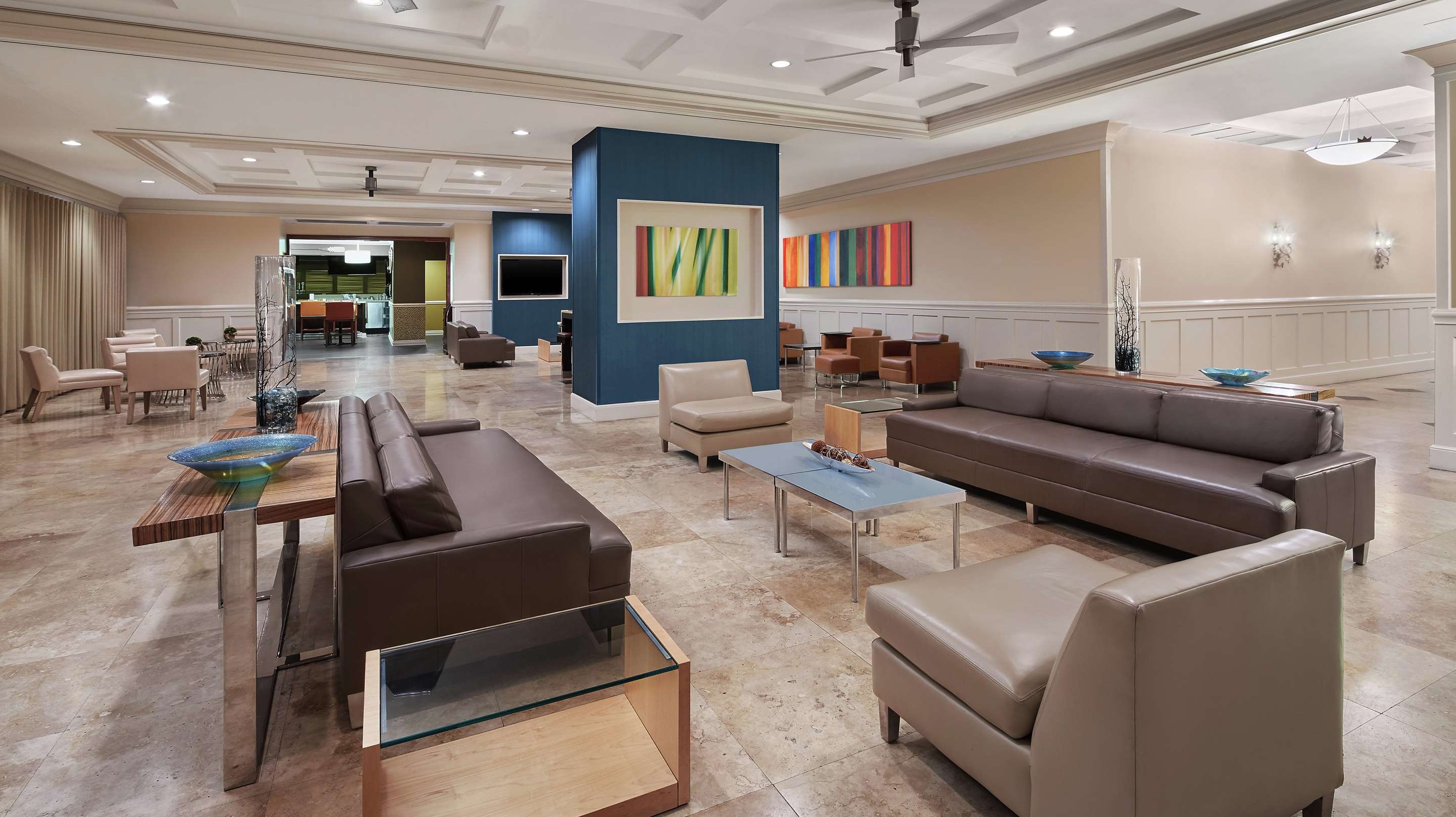 Lobby | DoubleTree by Hilton Sunrise - Sawgrass Mills