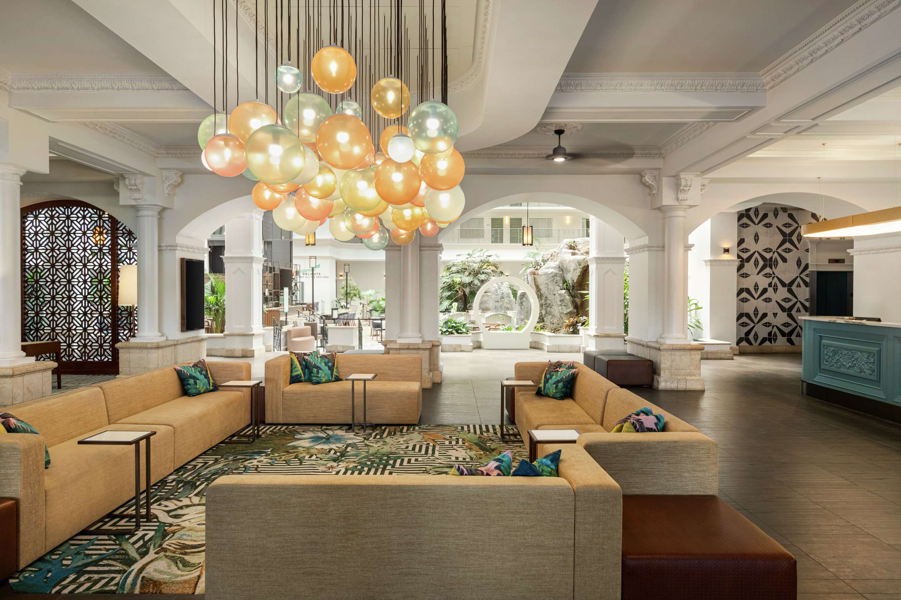 Lobby | Embassy Suites by Hilton Fort Lauderdale 17th Street