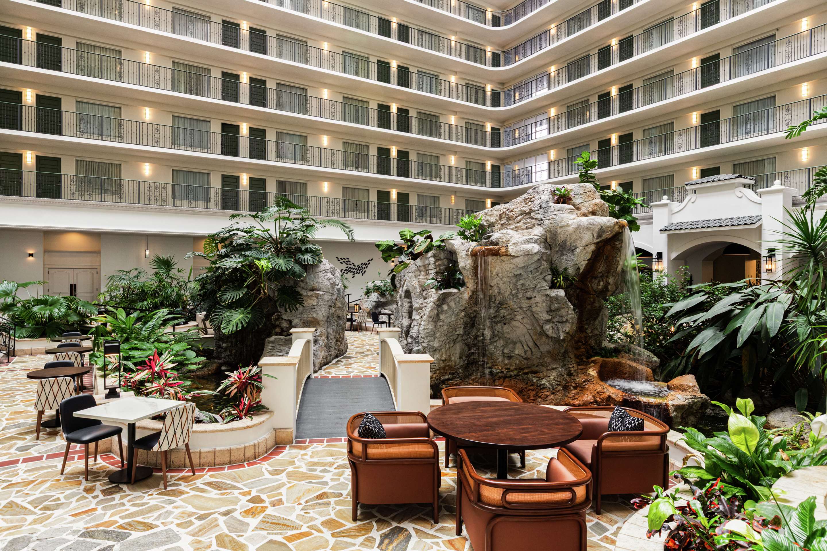 Lobby | Embassy Suites by Hilton Fort Lauderdale 17th Street