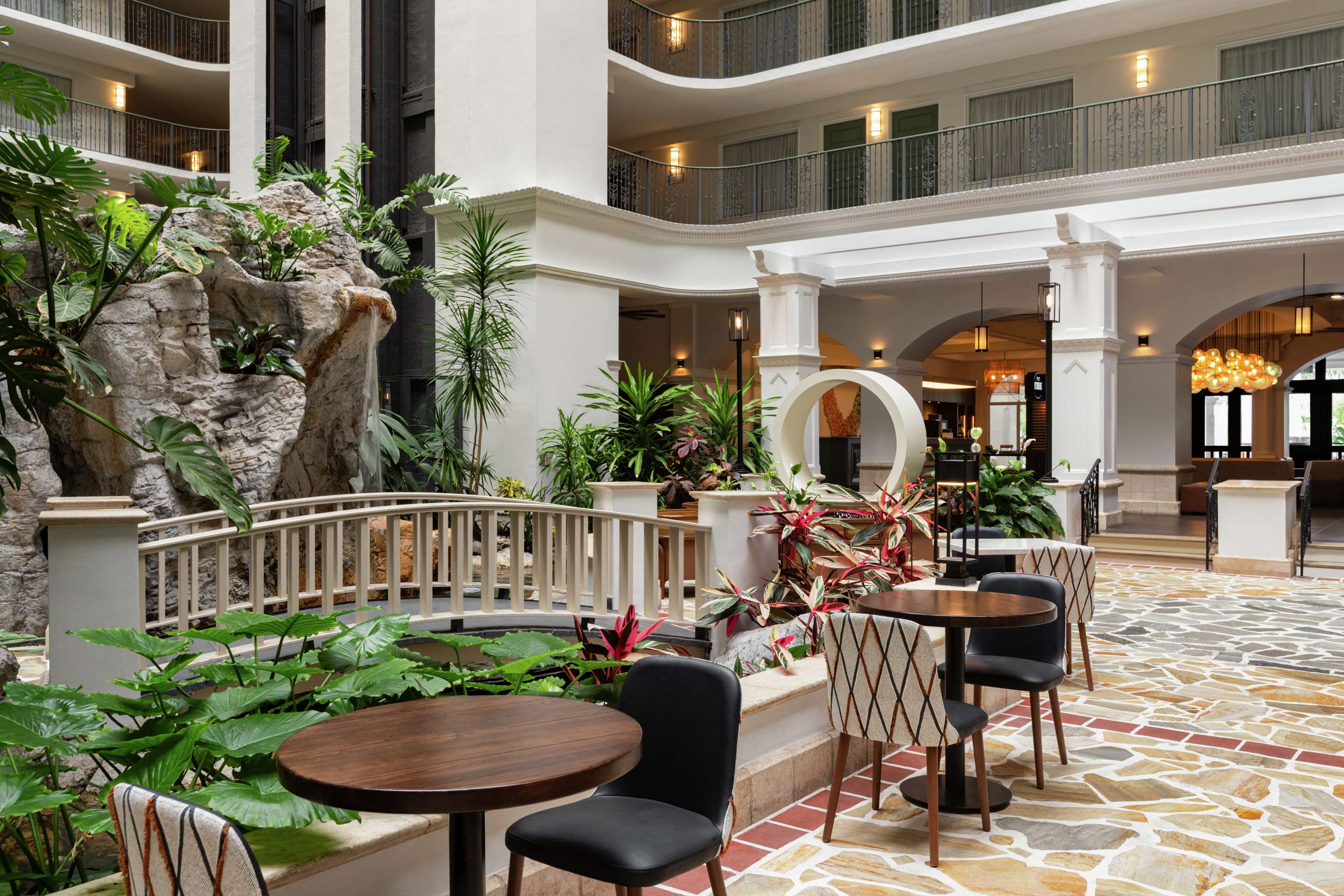 Lobby | Embassy Suites by Hilton Fort Lauderdale 17th Street