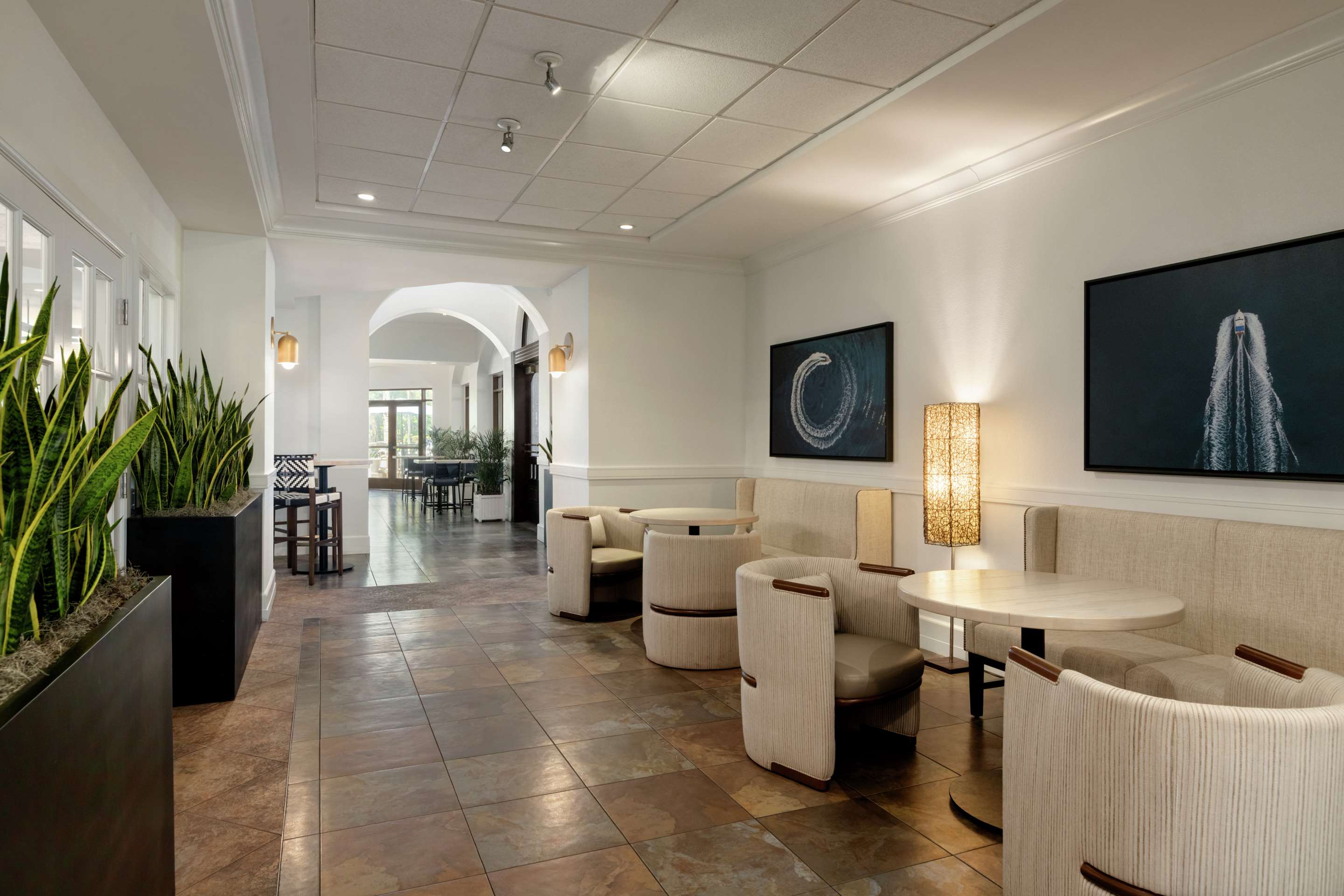 Restaurant | Embassy Suites by Hilton Fort Lauderdale 17th Street