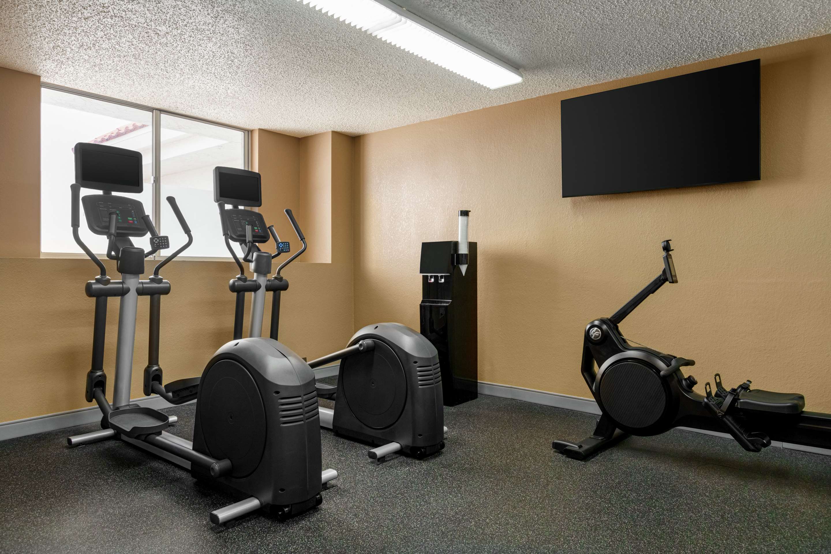 Health club fitness center gym | Embassy Suites by Hilton Fort Lauderdale 17th Street