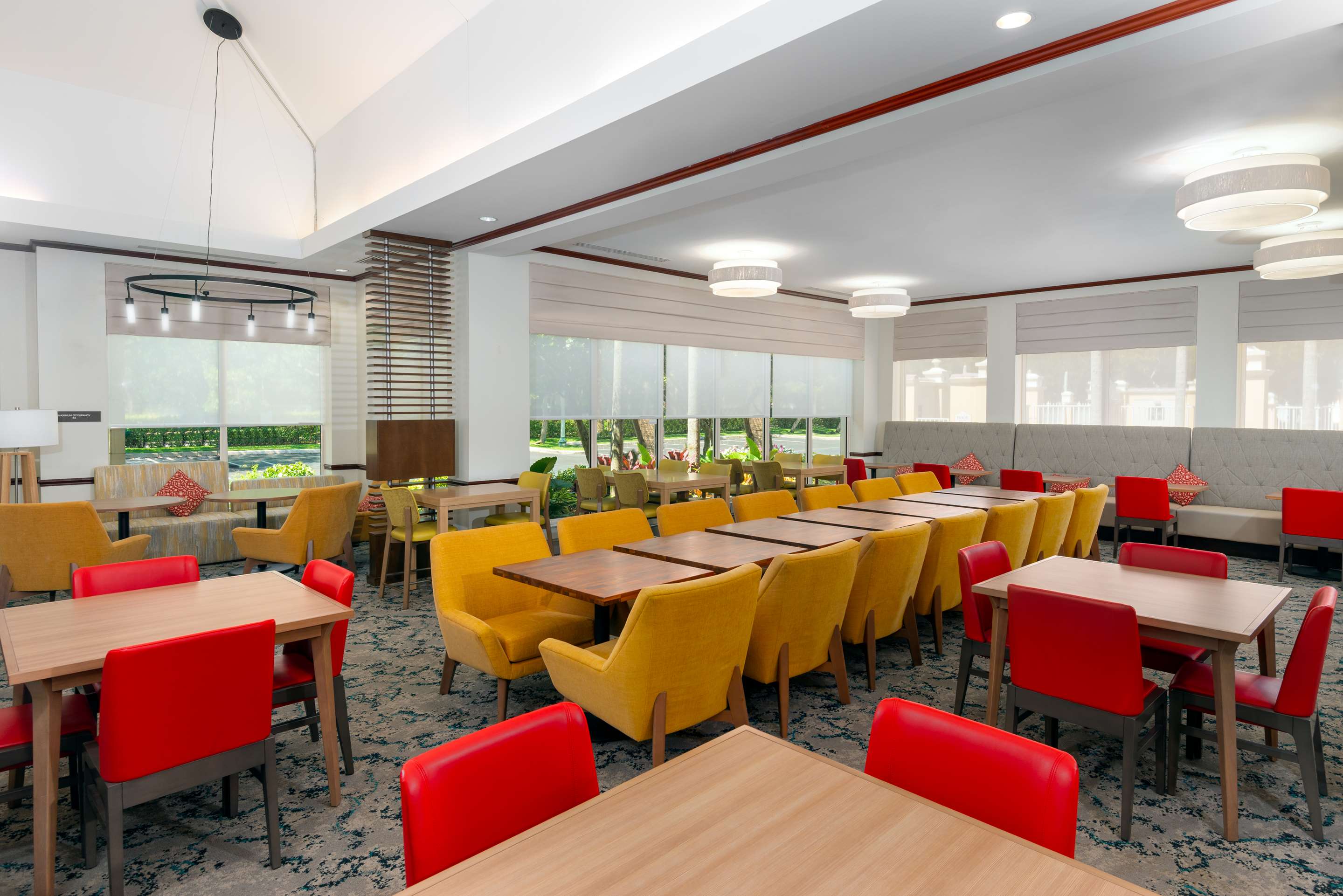 Restaurant | Hilton Garden Inn Ft. Lauderdale SW/Miramar