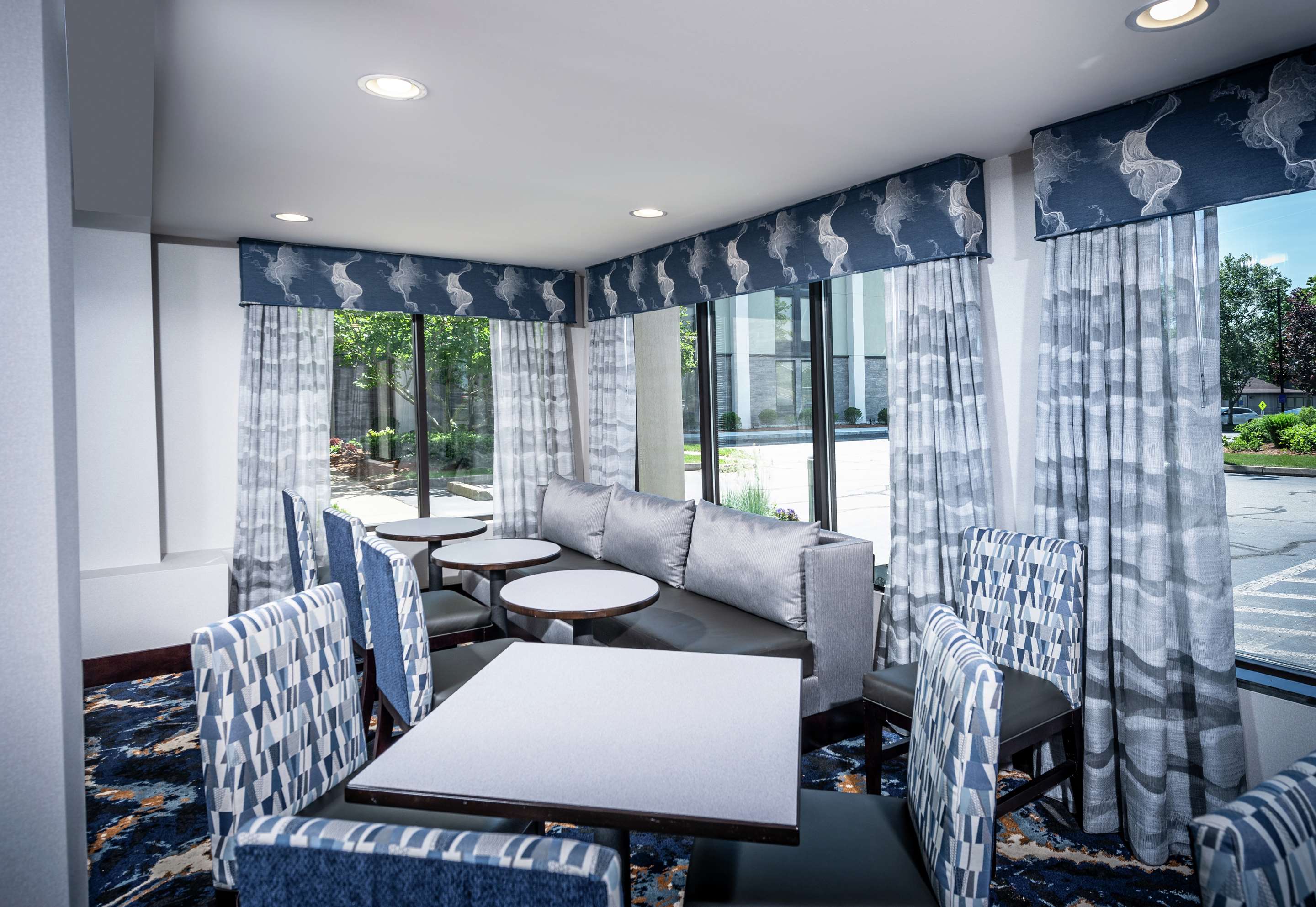 Restaurant | Hampton Inn Fall River/Westport