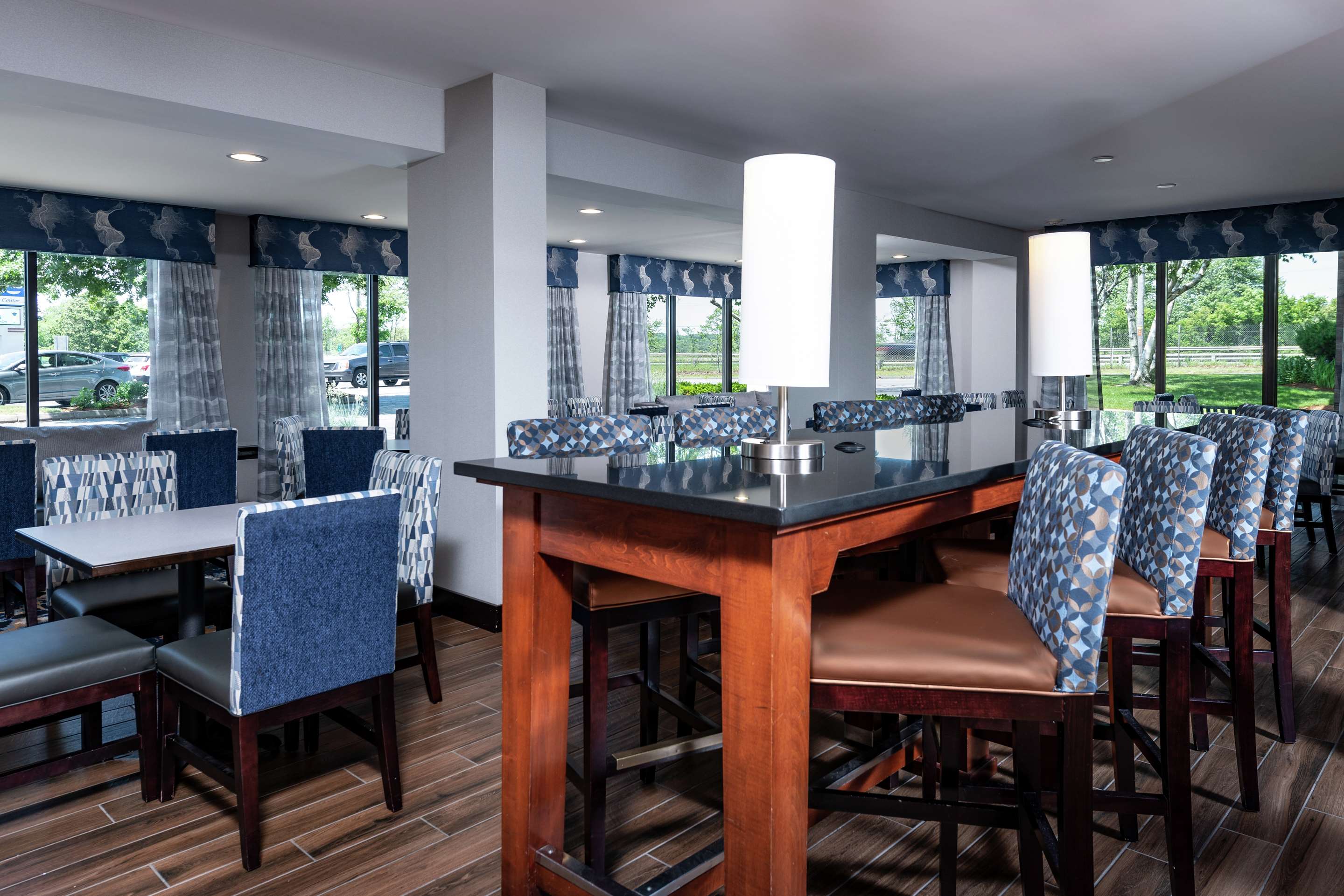 Restaurant | Hampton Inn Fall River/Westport
