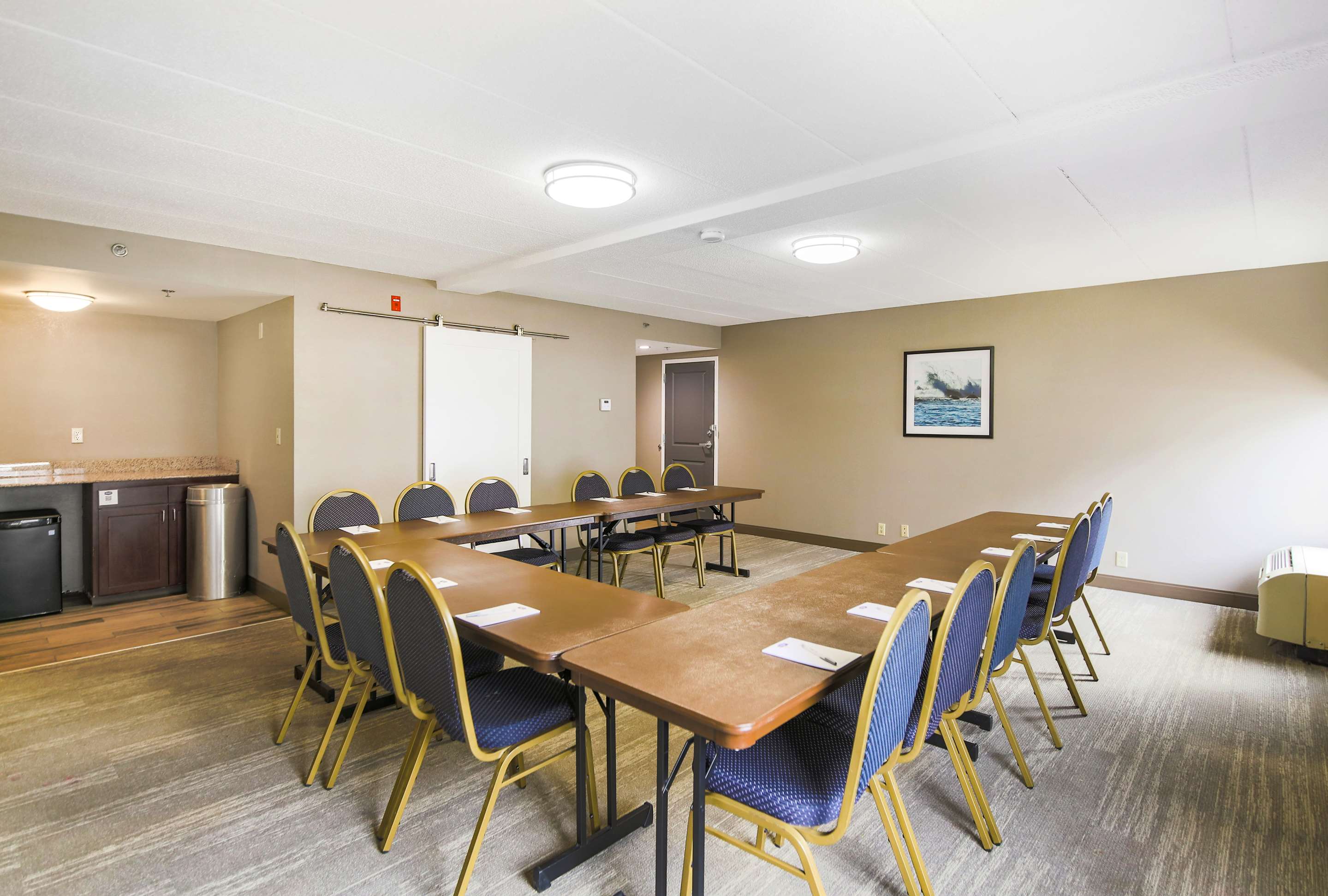 Meeting Room | Hampton Inn Fall River/Westport