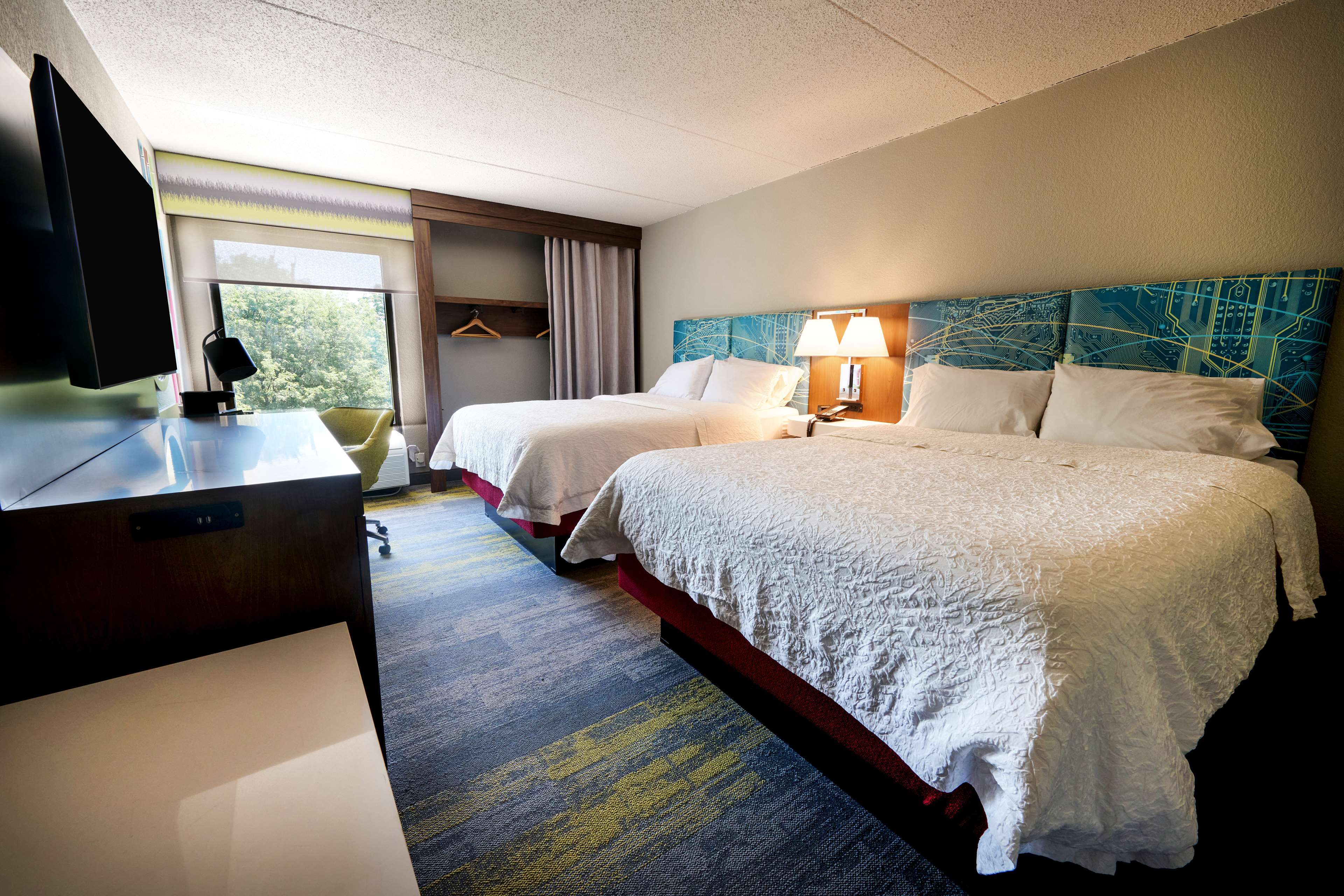 Hampton Inn Flemington Room Type - 2 QUEEN ROOM W SHOWER NON