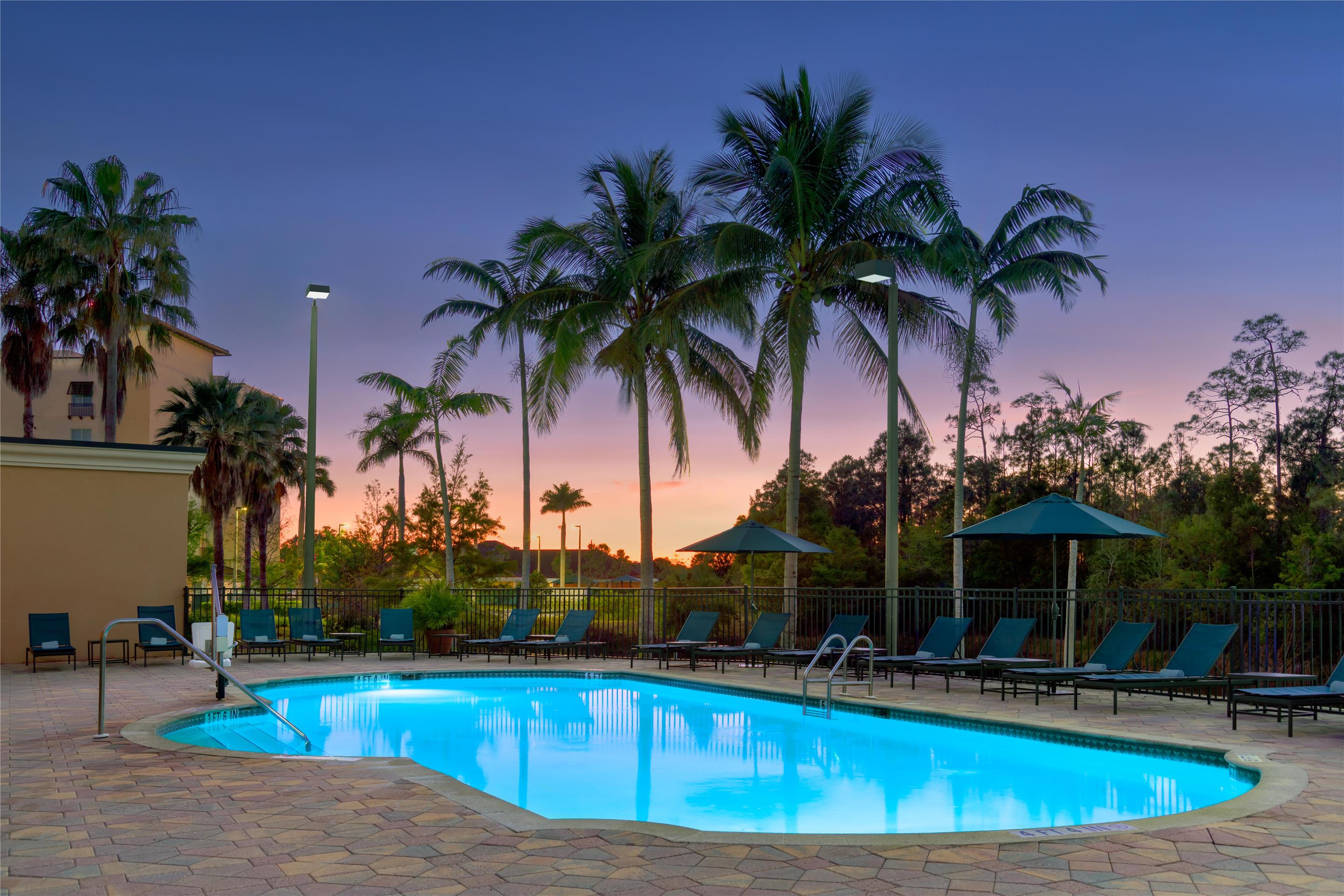 Pool | Embassy Suites by Hilton Fort Myers Estero