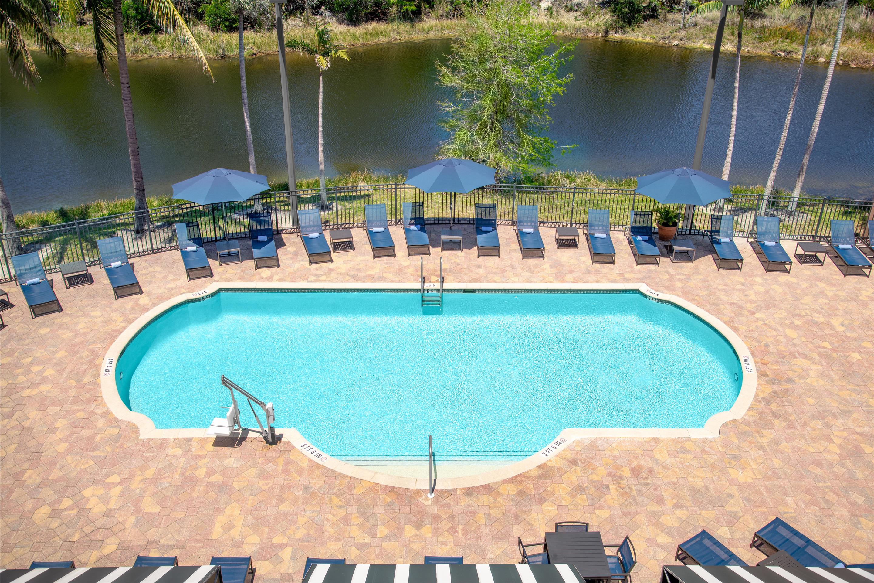 Pool | Embassy Suites by Hilton Fort Myers Estero