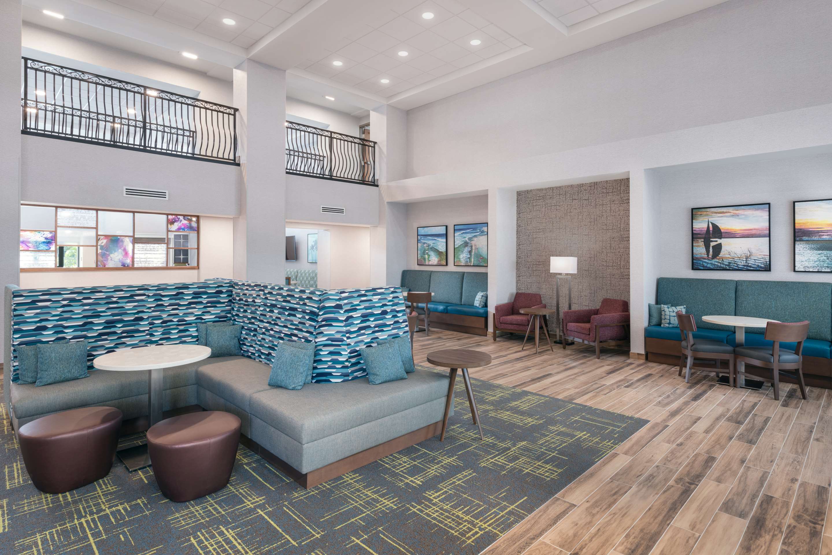 Lobby | Hampton Inn & Suites Fort Myers Beach/Sanibel Gateway