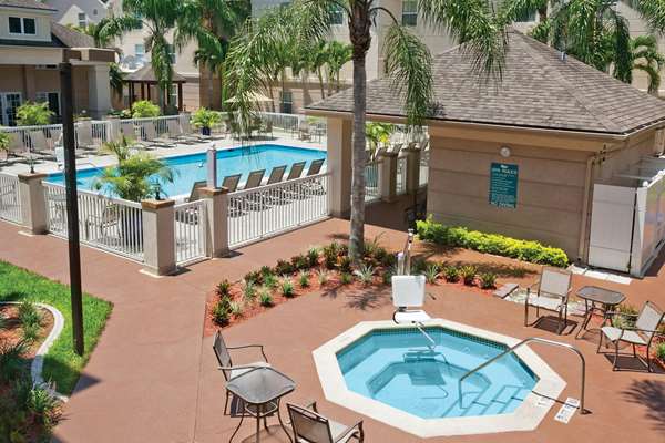 Pool - Homewood Suites by Hilton Fort Myers