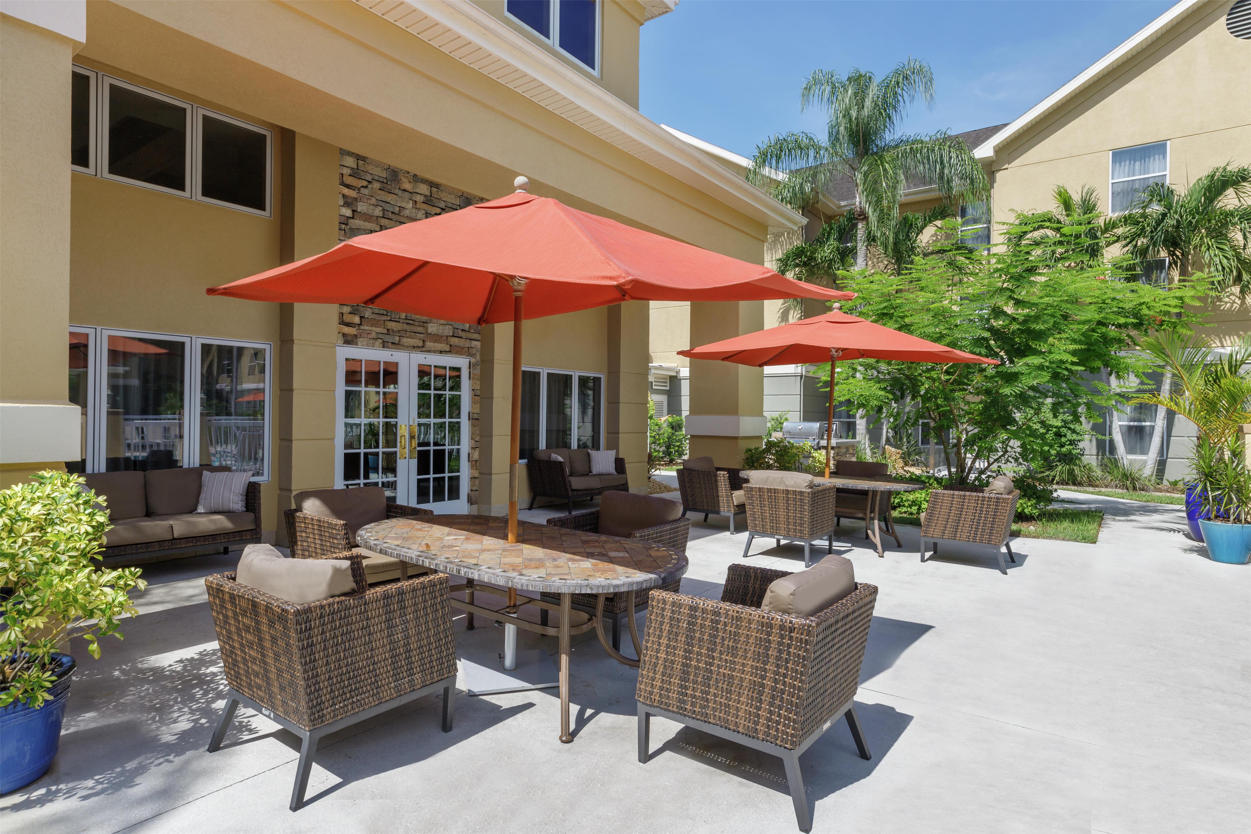Exterior | Homewood Suites by Hilton - Fort Myers