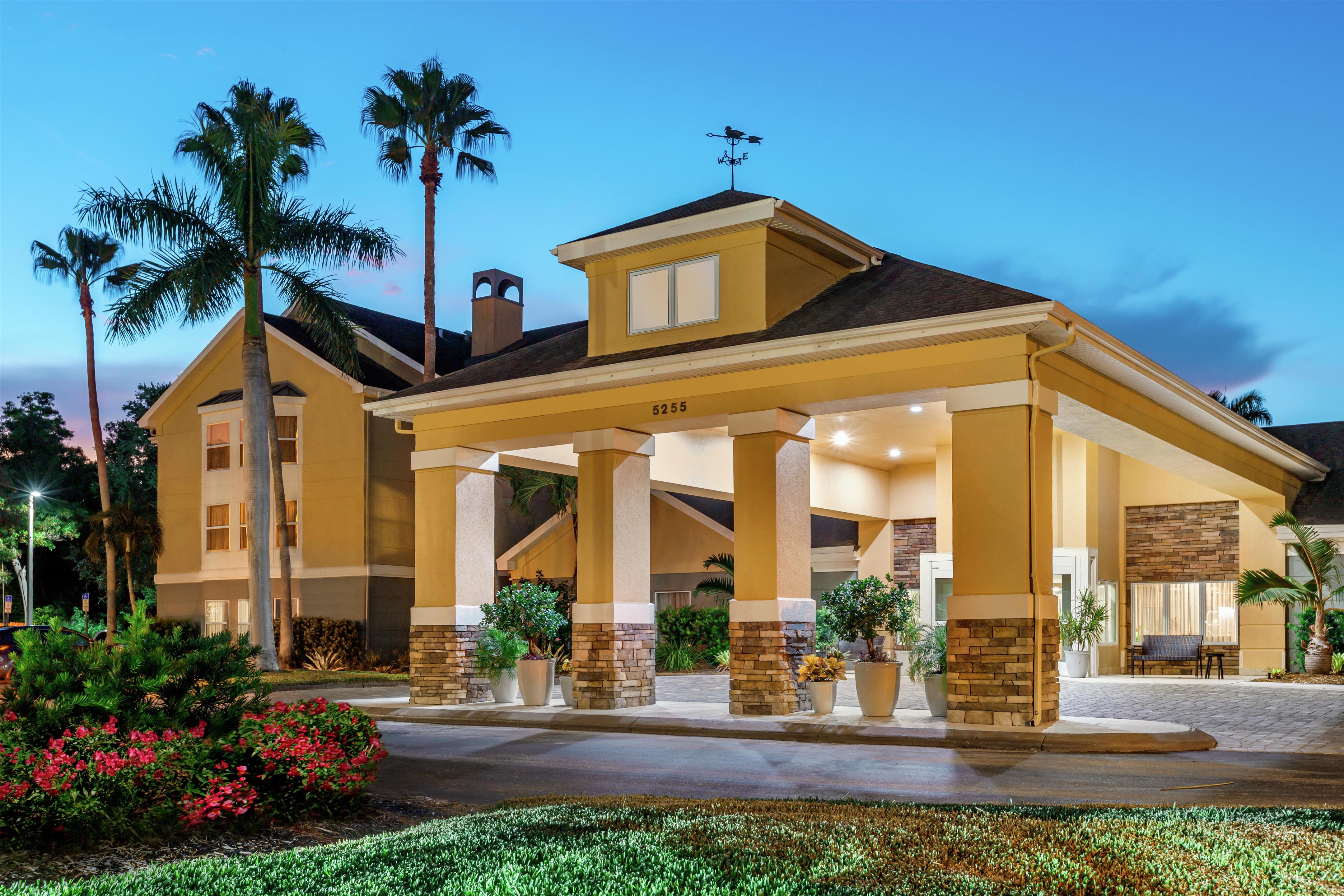 Exterior | Homewood Suites by Hilton - Fort Myers