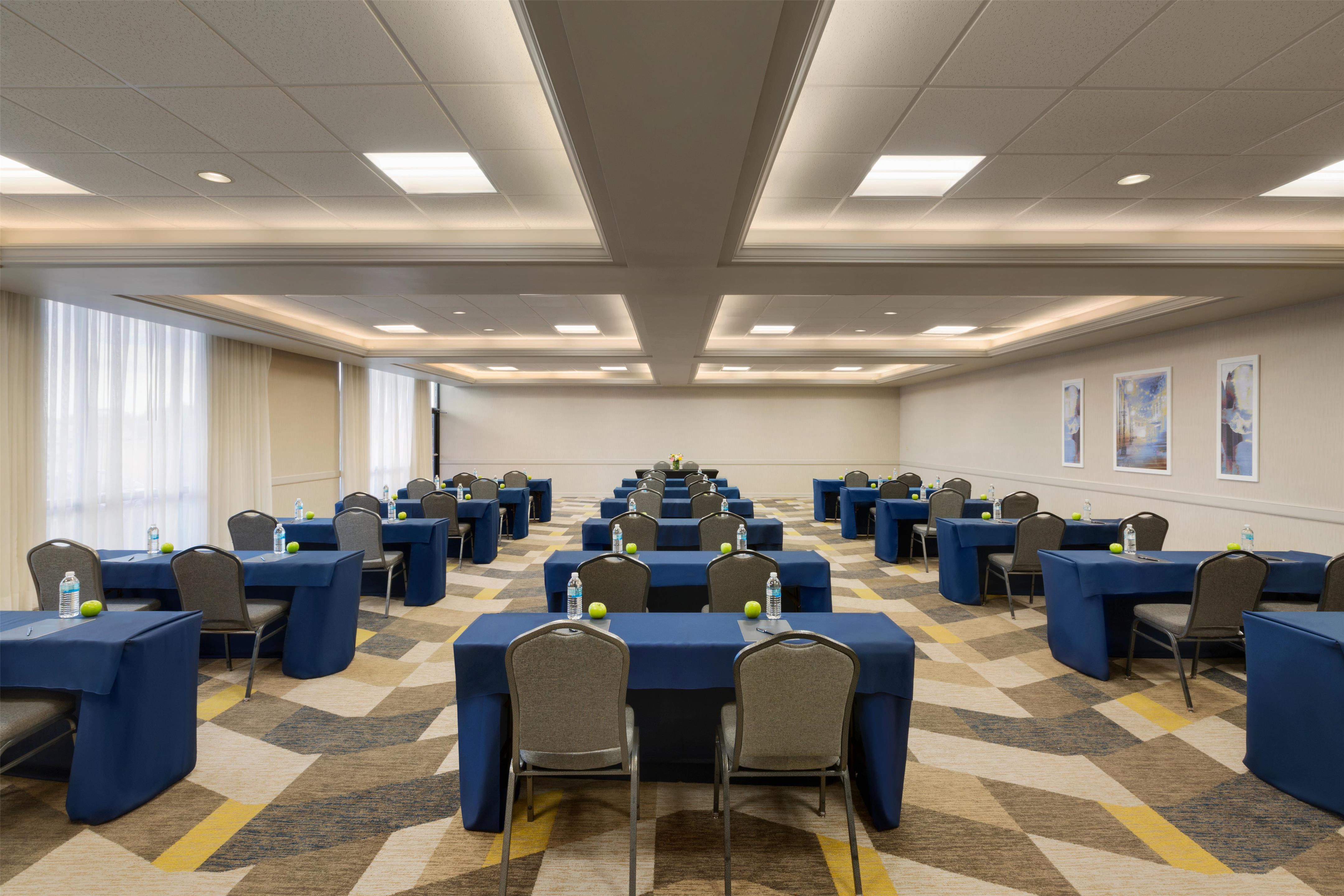Meeting Room | Hilton Fort Collins