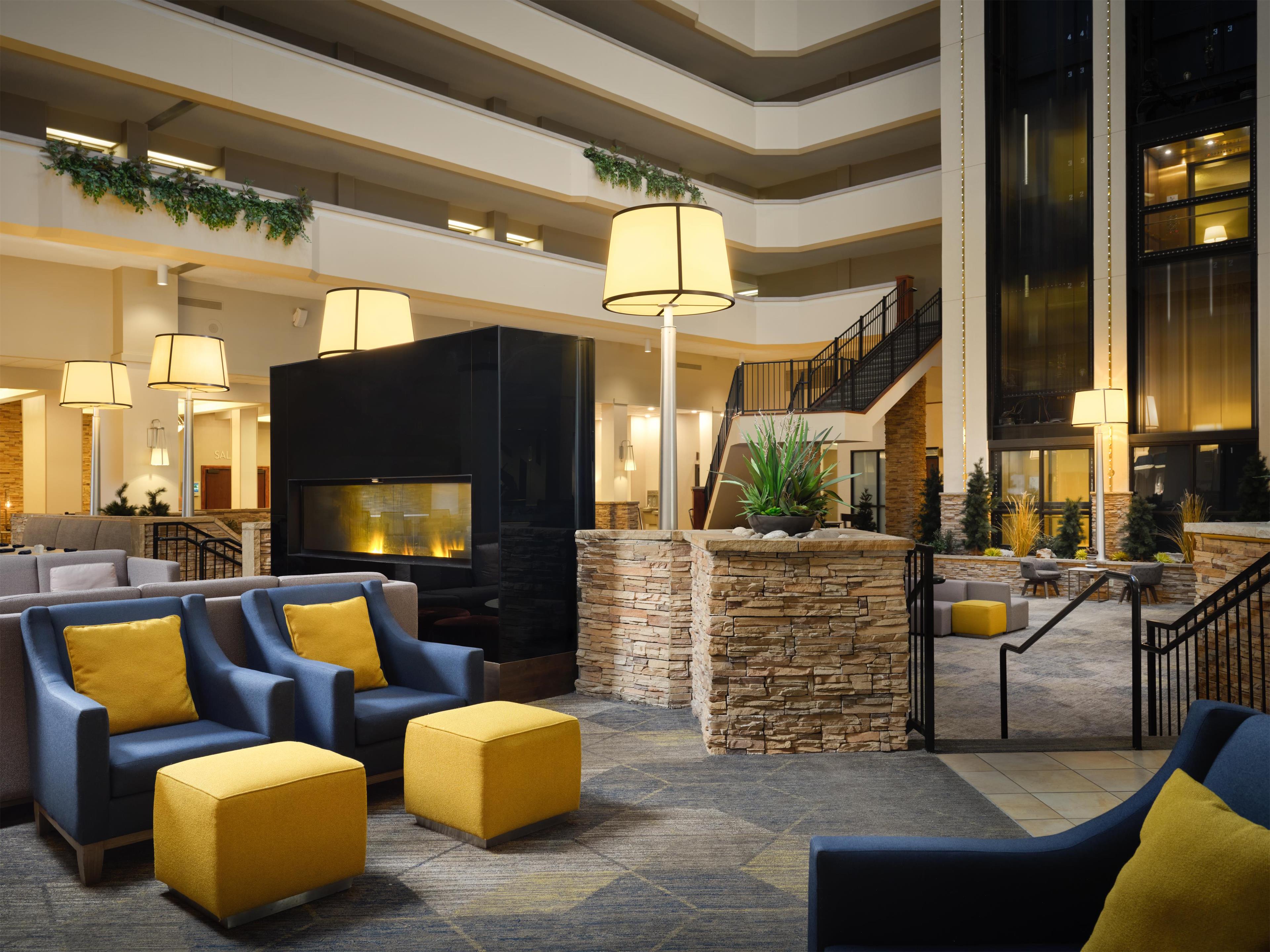 Lobby | Hilton Fort Collins